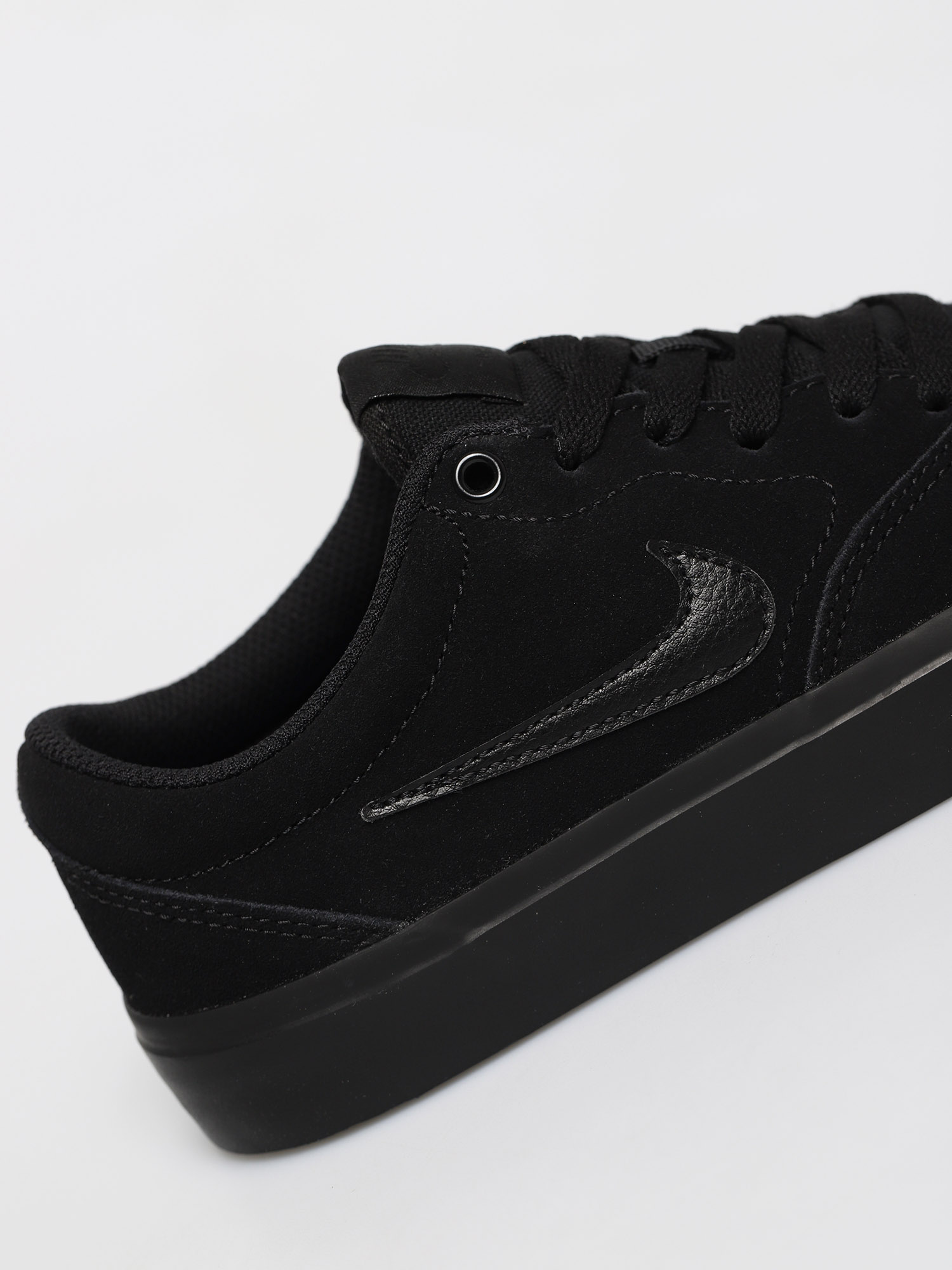 Buty Nike SB Charge Suede Gs (black/black black)