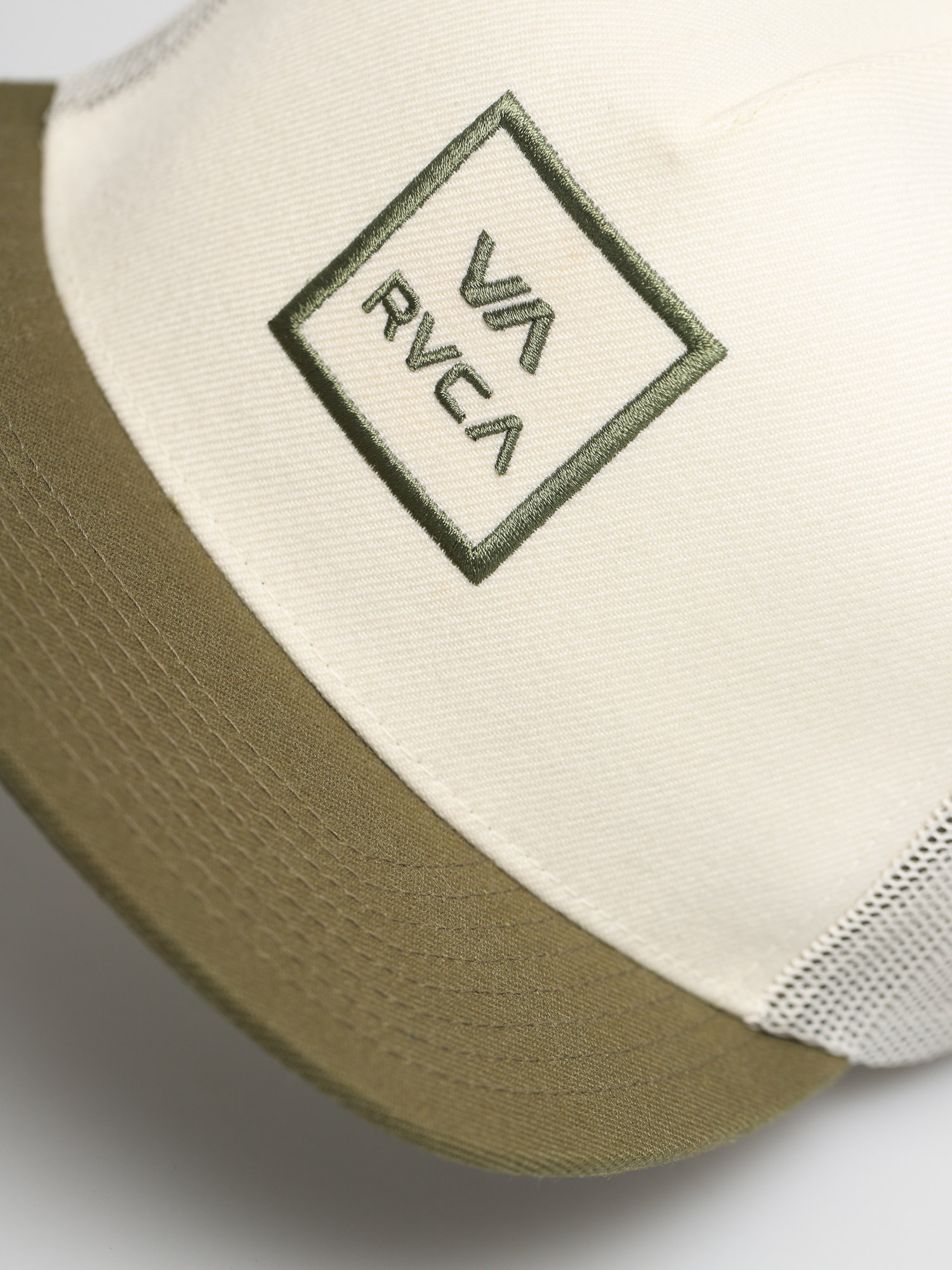 Czapka z daszkiem RVCA Va All The Way Truck (cream)