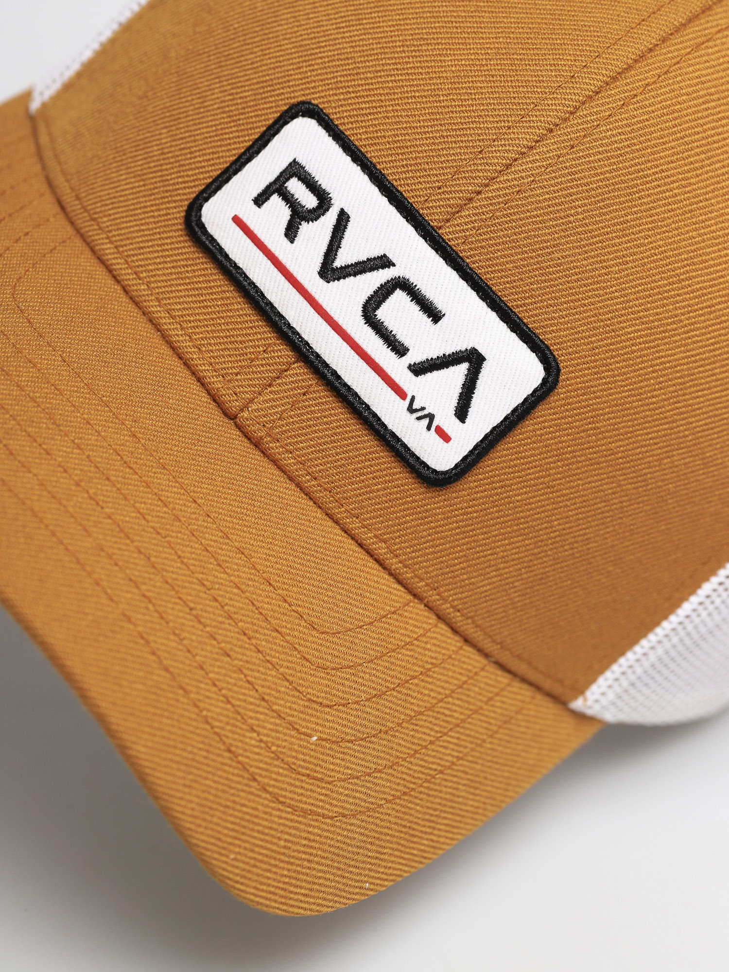 Czapka z daszkiem RVCA Ticket Trucker III ZD (chestnut)