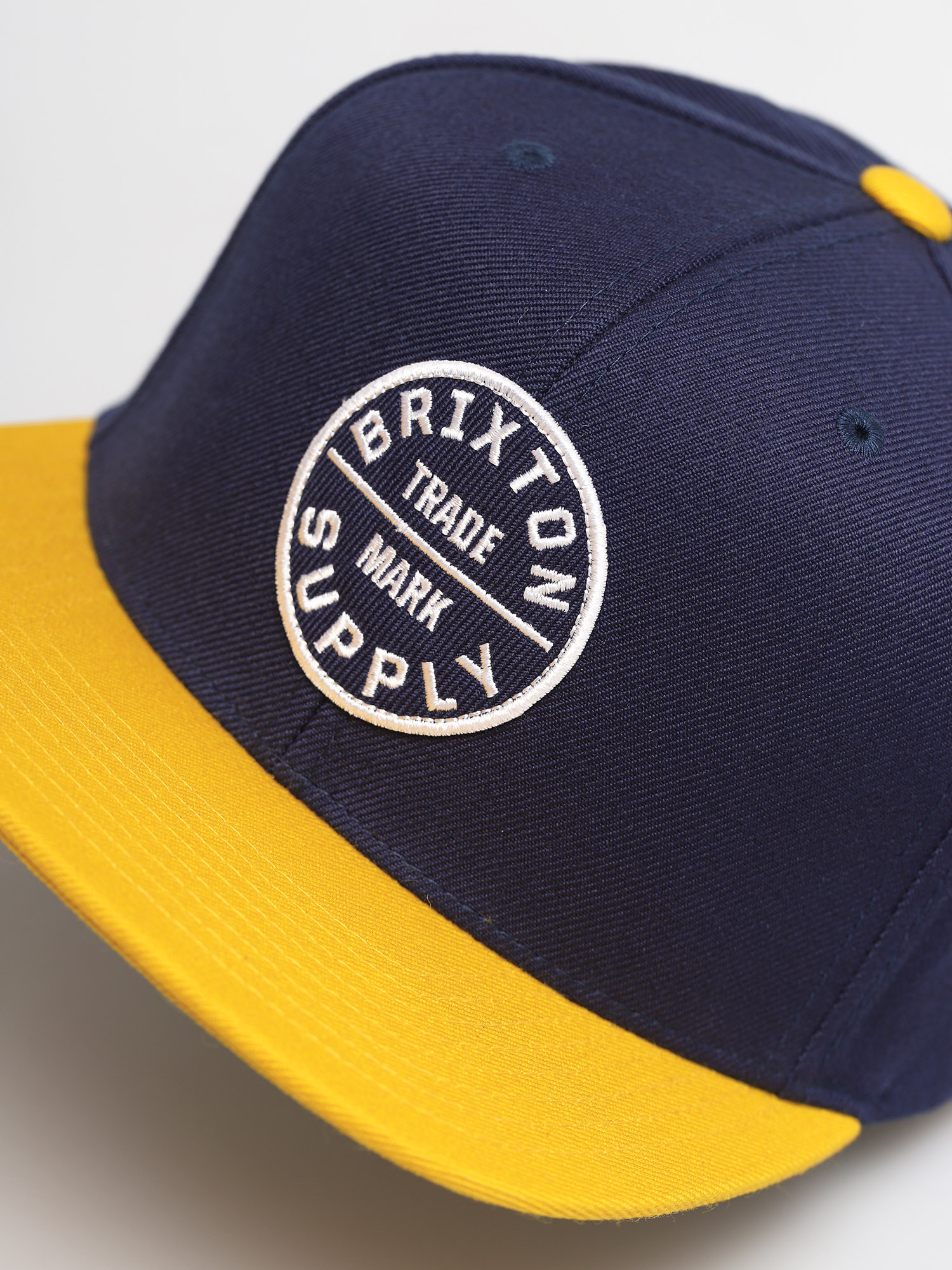 Czapka z daszkiem Brixton Oath III ZD (sunset yellow/washed navy)