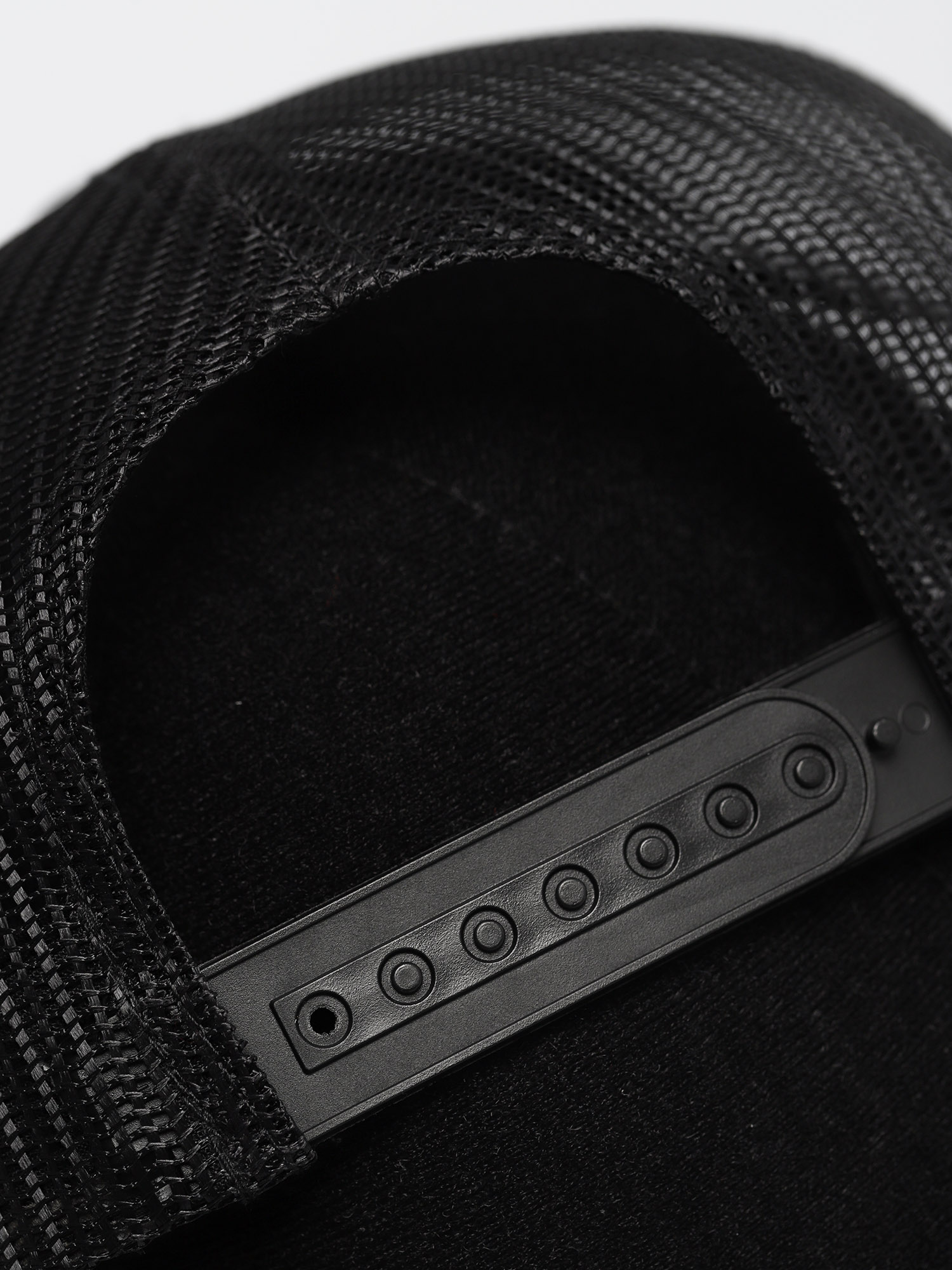 Czapka z daszkiem Brixton Palmer Mesh ZD (black/gold)