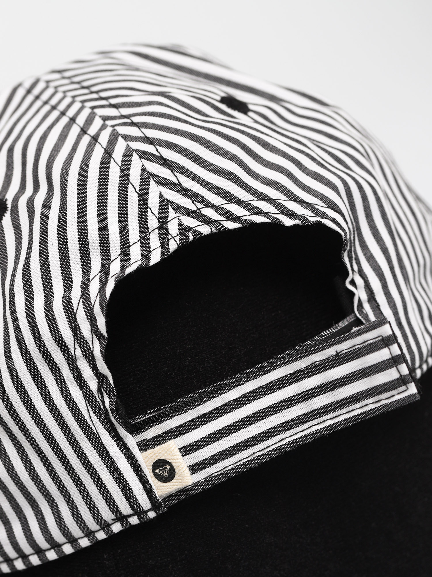 Czapka z daszkiem Roxy Believe In Magic ZD Wmn (anthracite)