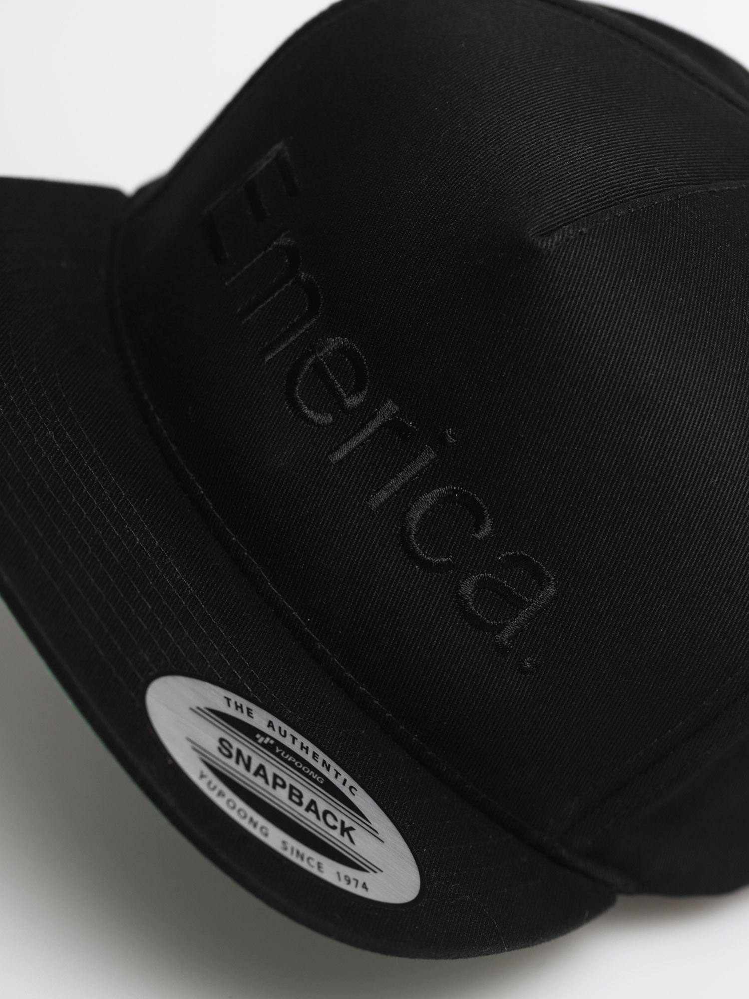 Czapka z daszkiem Emerica Pure Snapback ZD (black)