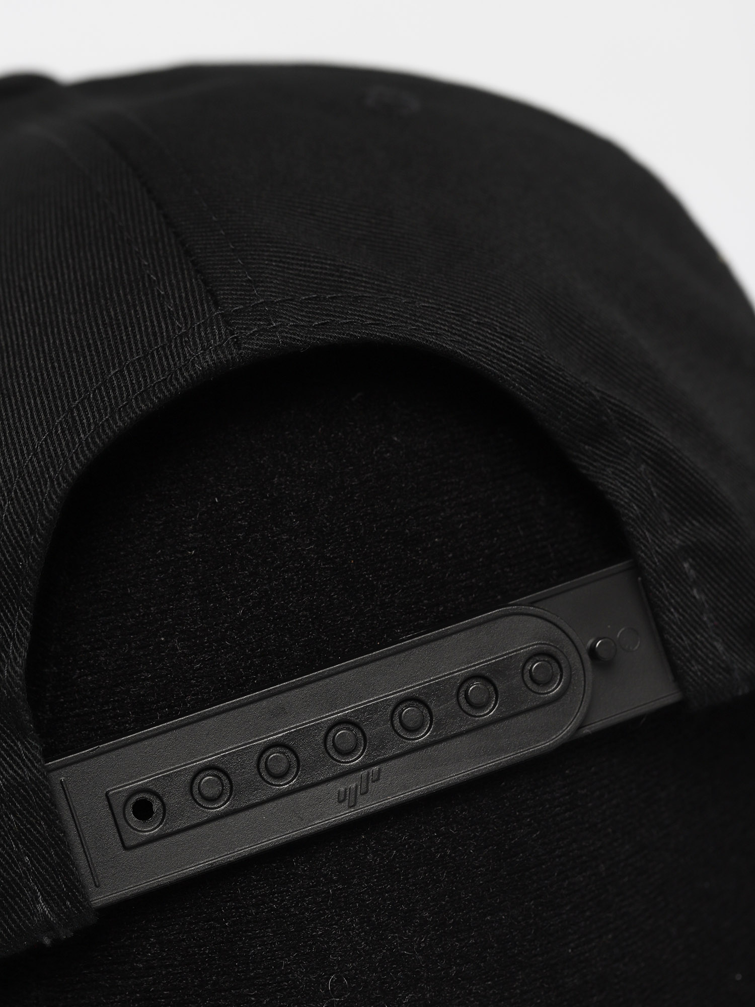 Czapka z daszkiem Emerica Pure Snapback ZD (black)