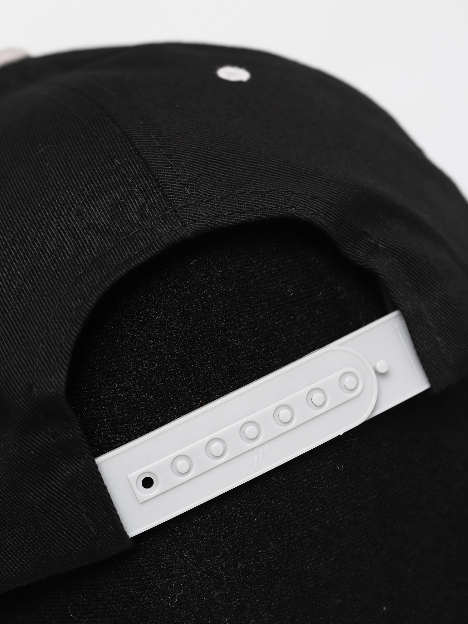 Czapka z daszkiem Emerica Pure Snapback ZD (black/silver)