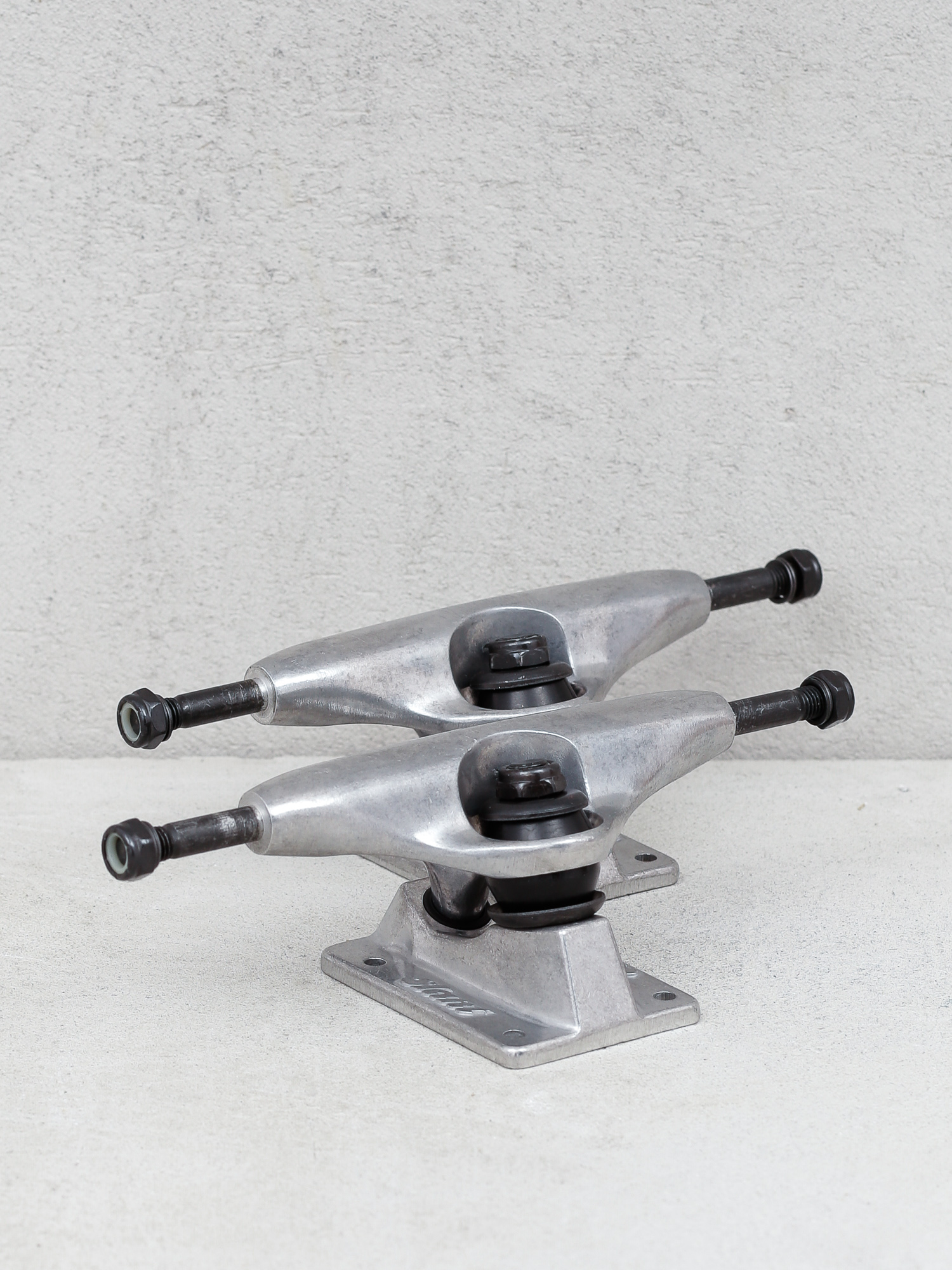 Traki Globe Slant Standard (raw finish)