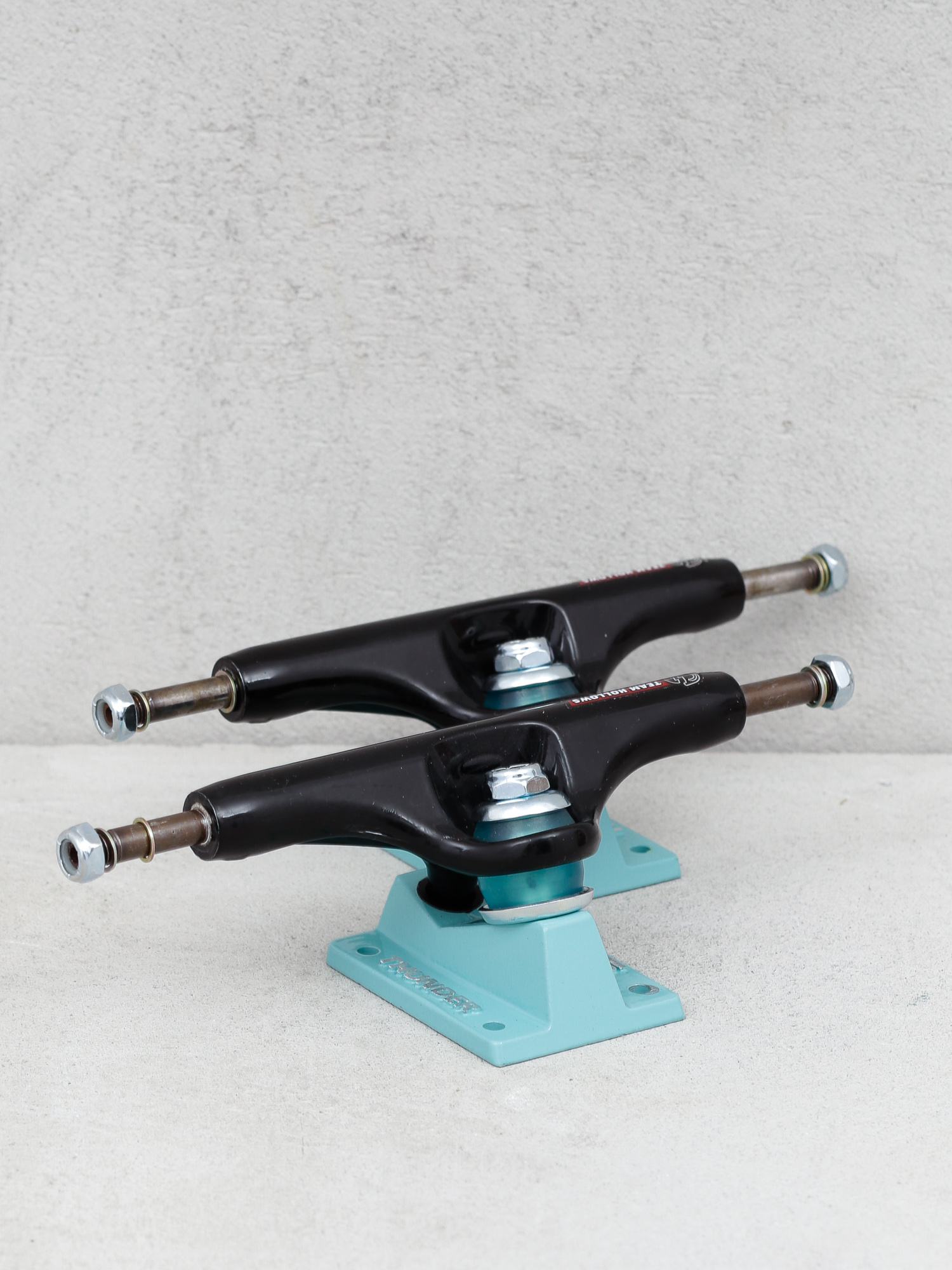 Traki Thunder Color Thry Team Hollow (black/blue)