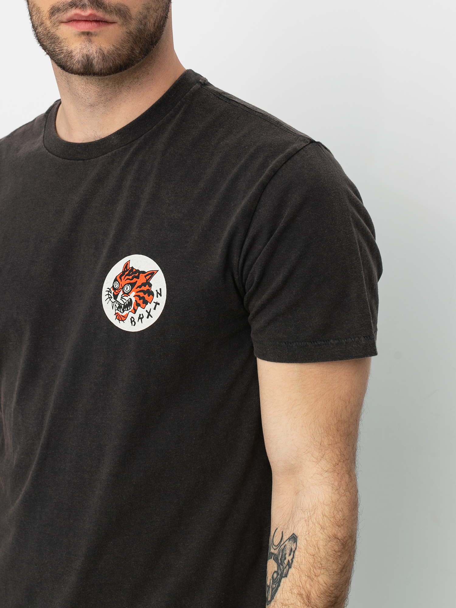 T-shirt Brixton Ravage Prt (washed black)