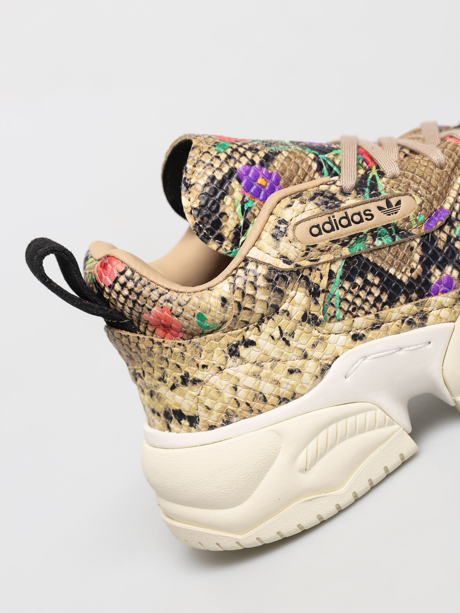 Buty adidas Originals Supercourt Rx Wmn (stpanu/stpanu/cblack)