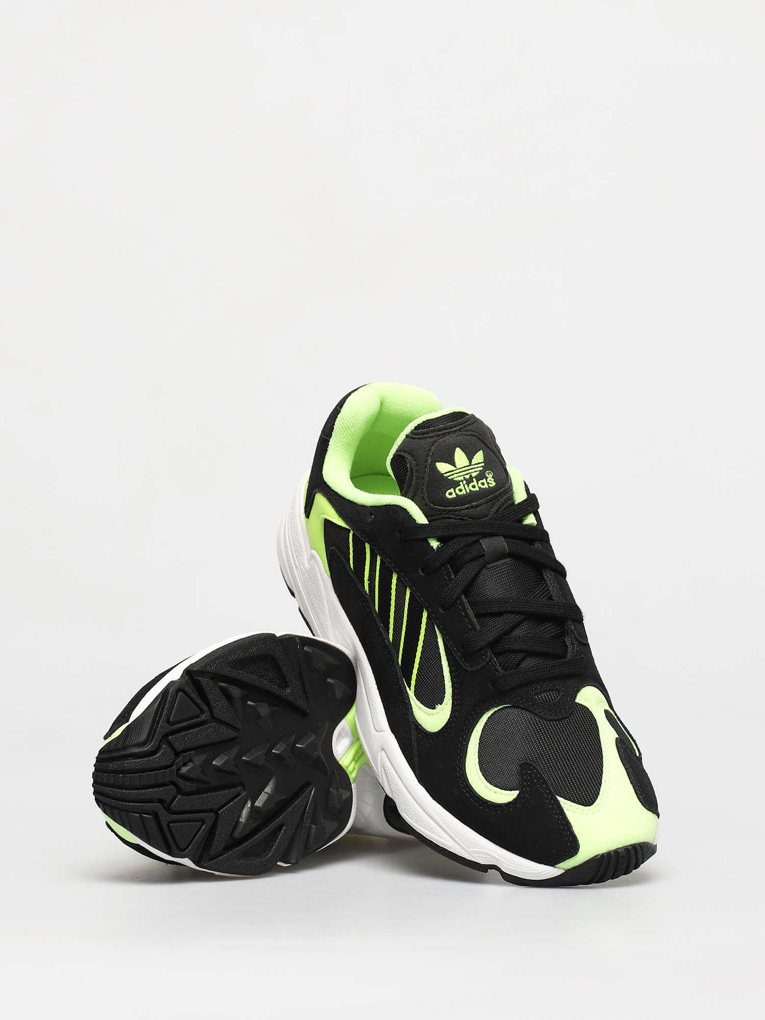 Buty adidas Originals Yung 1 (core black/core black/hi res yellow)