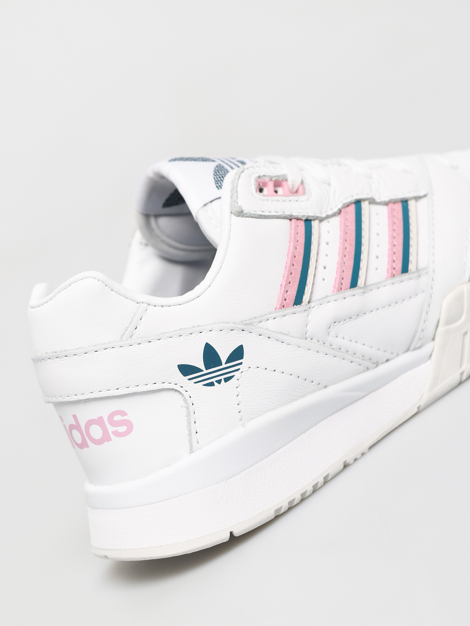 Buty adidas Originals A.R. Trainer Wmn (ftwr white/true pink/tech mineral)