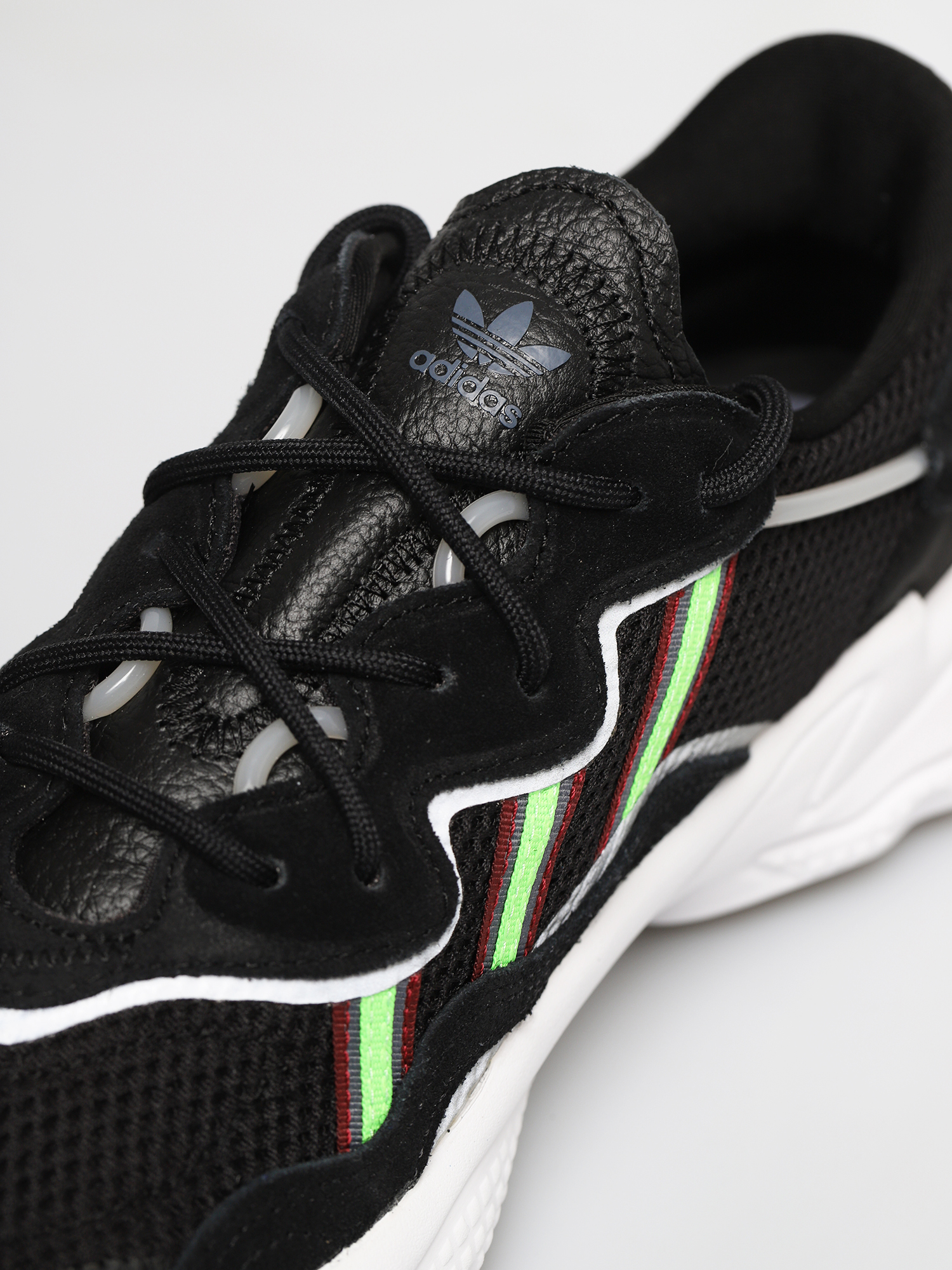 Buty adidas Originals Ozweego (core black/solar green/onix)