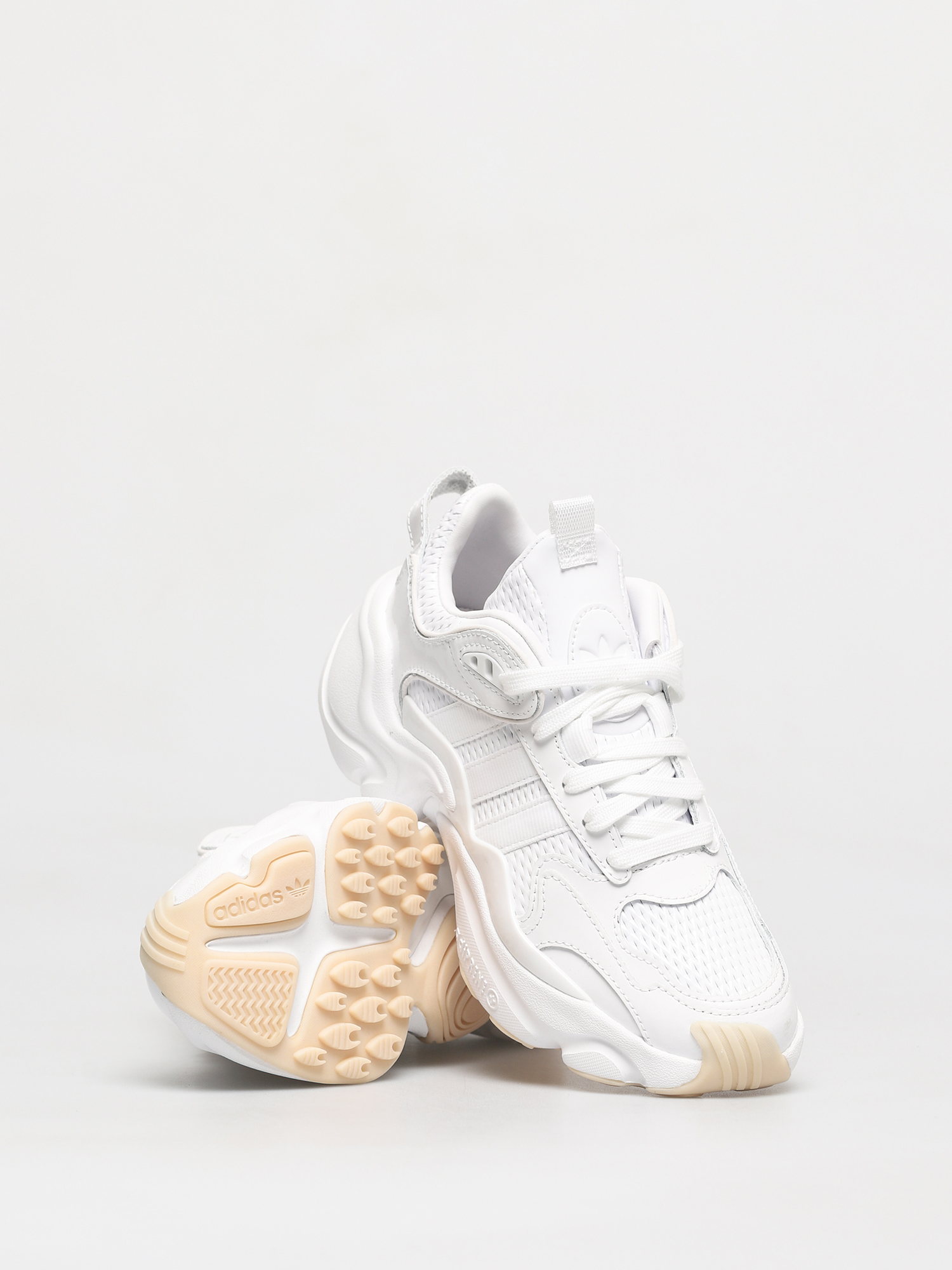 Buty adidas Originals Magmur Runner Wmn (ftwr white/ftwr white/core black)