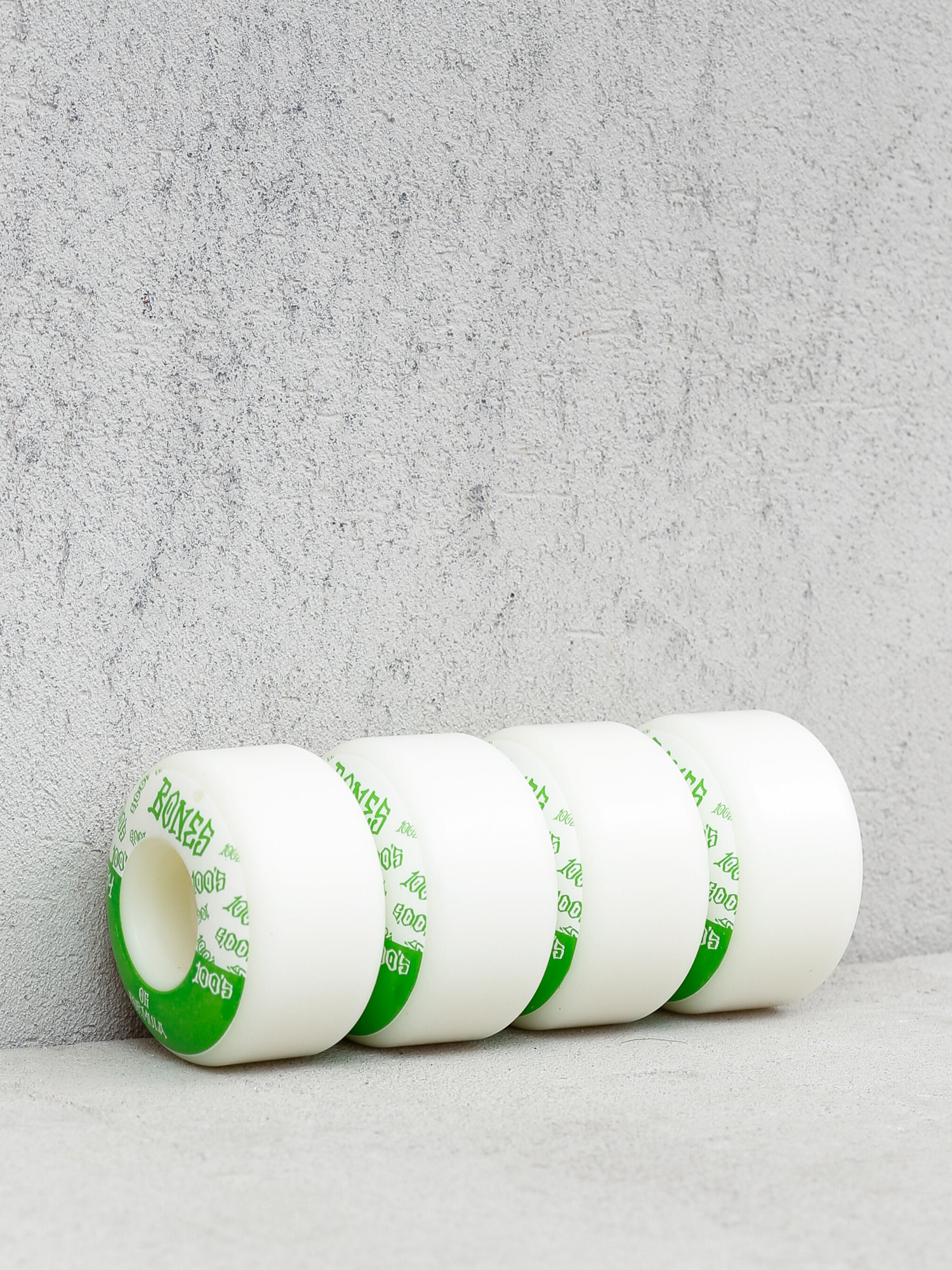 Kółka Bones 100#13 Wide Formula V4 (white/green)