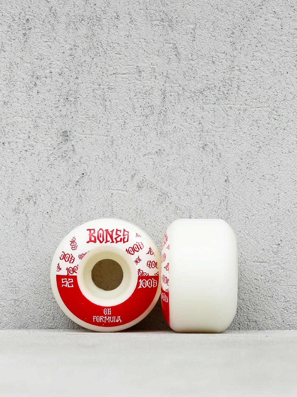 Kółka Bones 100#13 Wide Formula V4 (white/red)