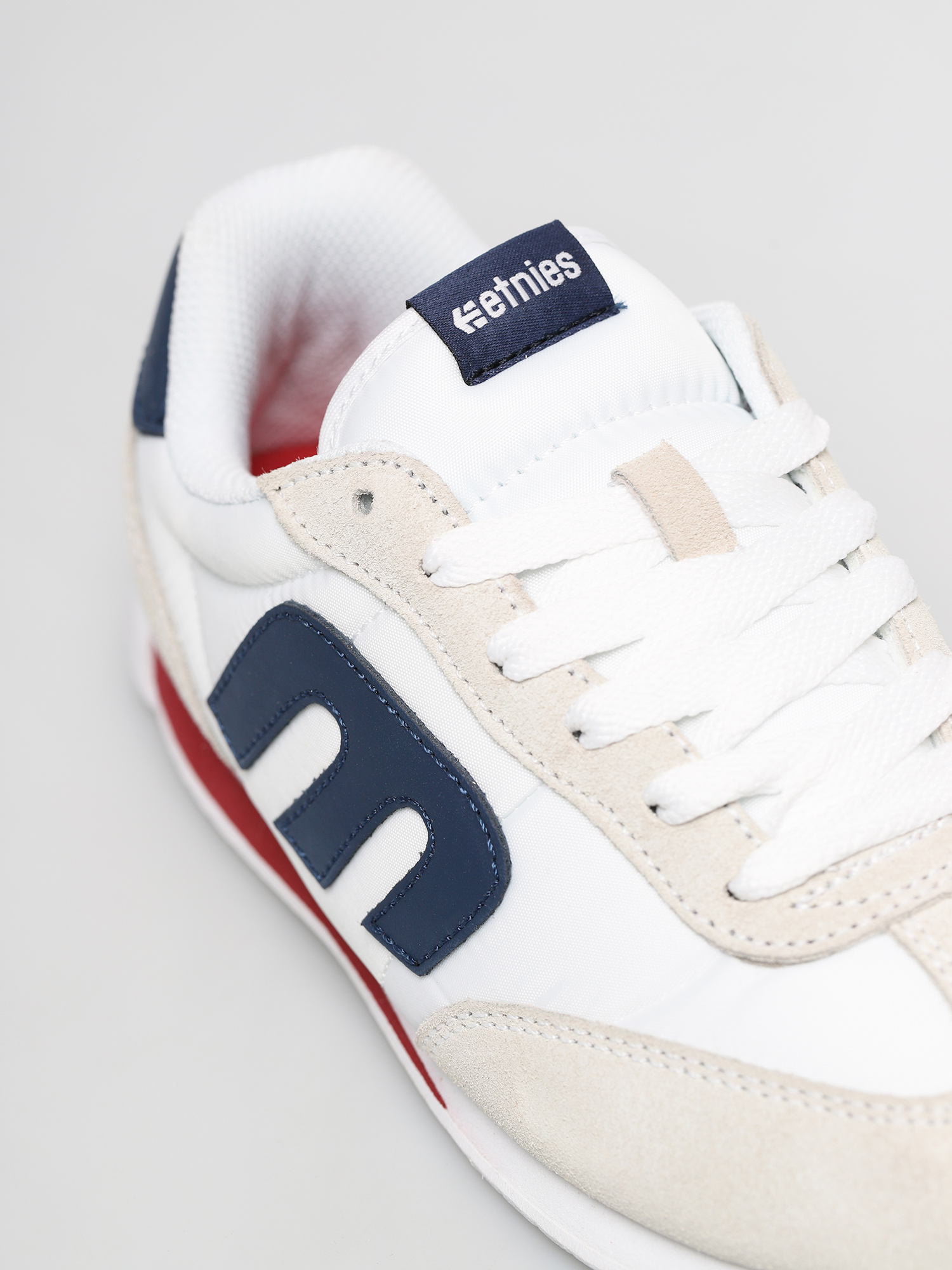 Buty Etnies Lo Cut Cb Wmn (white/navy)