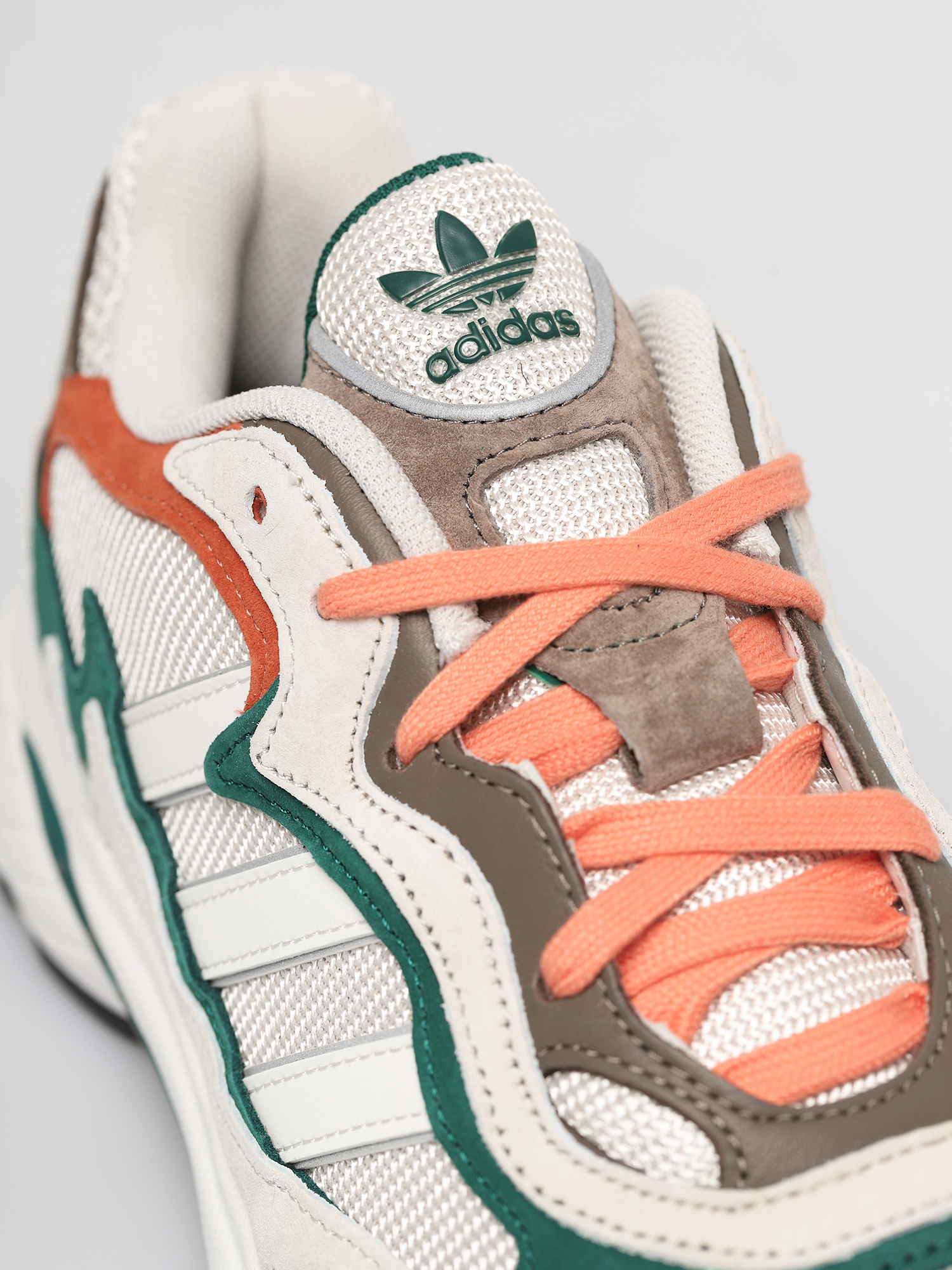 Buty adidas Originals Temper Run (rawwht/crywht/cblack)