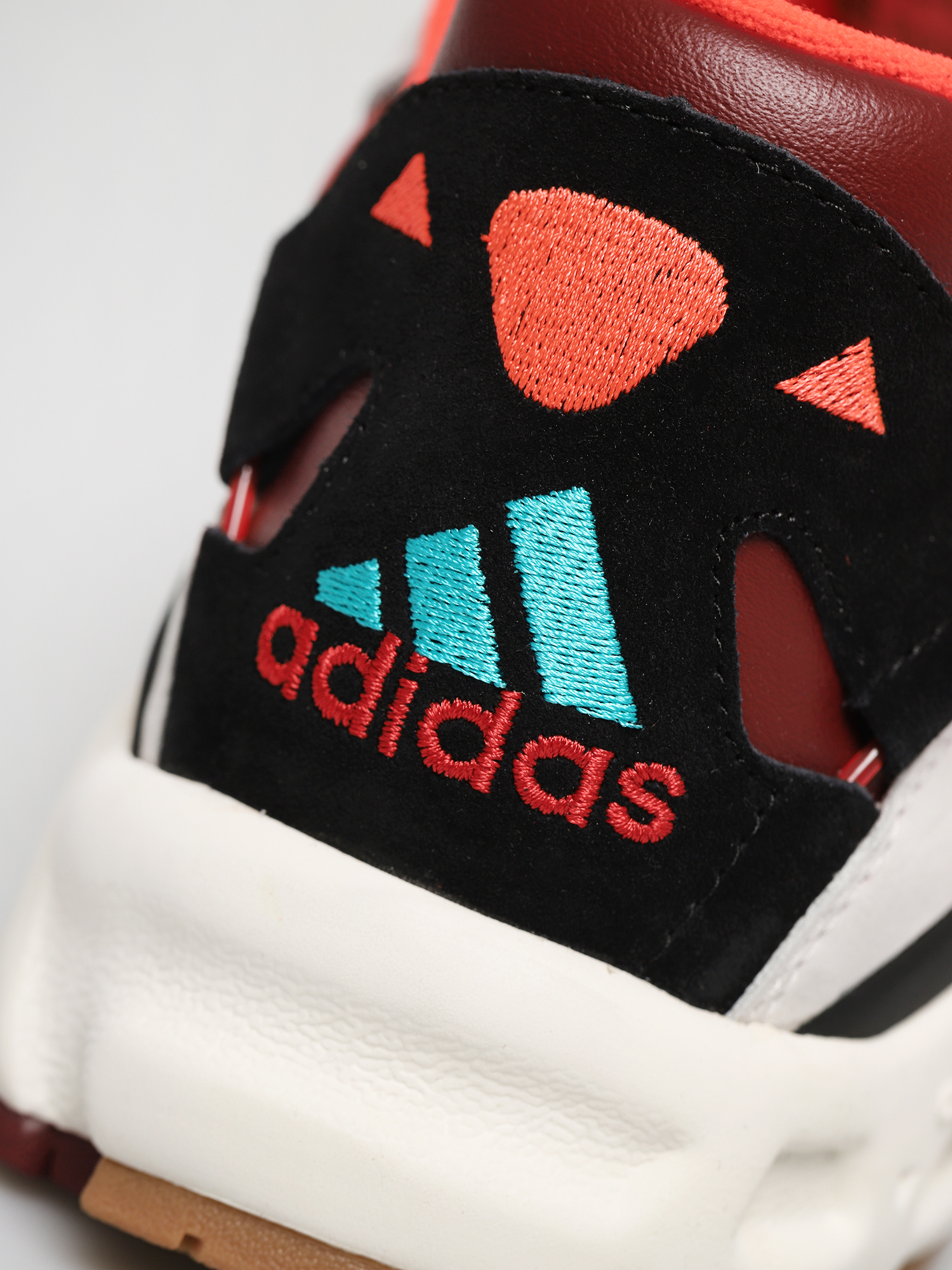 Buty adidas Originals Lxcon 94 (clowhi/cblack/hiraqu)