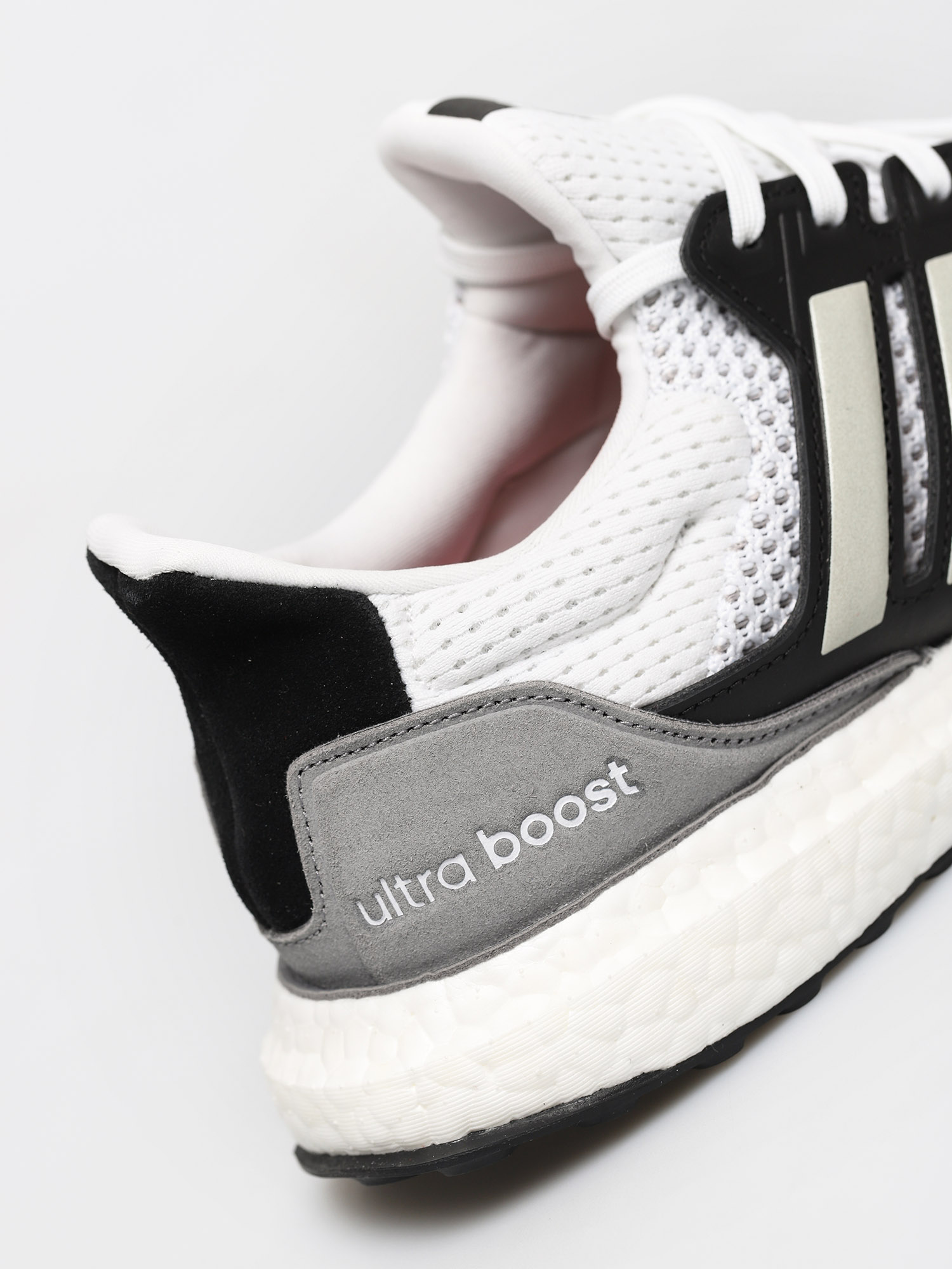 Adidas ultra boost s&l (ftwr white  grey hotsell two  scarlet)