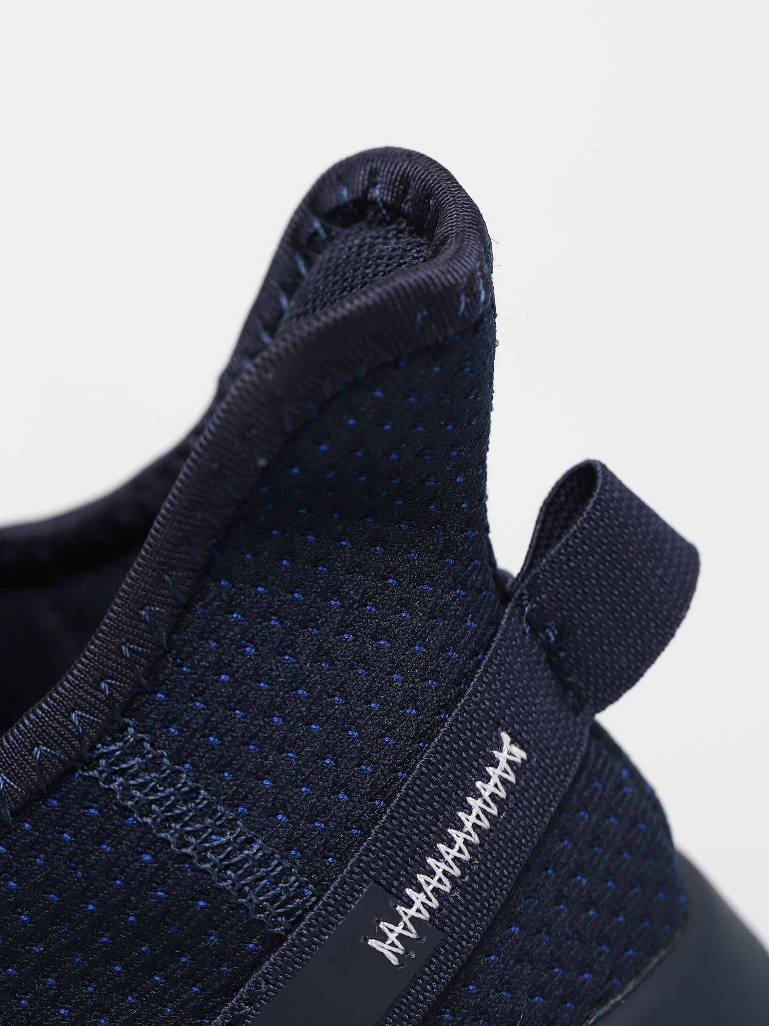 Buty adidas Originals U Path Run (cburgu/cblack/ftwwht)