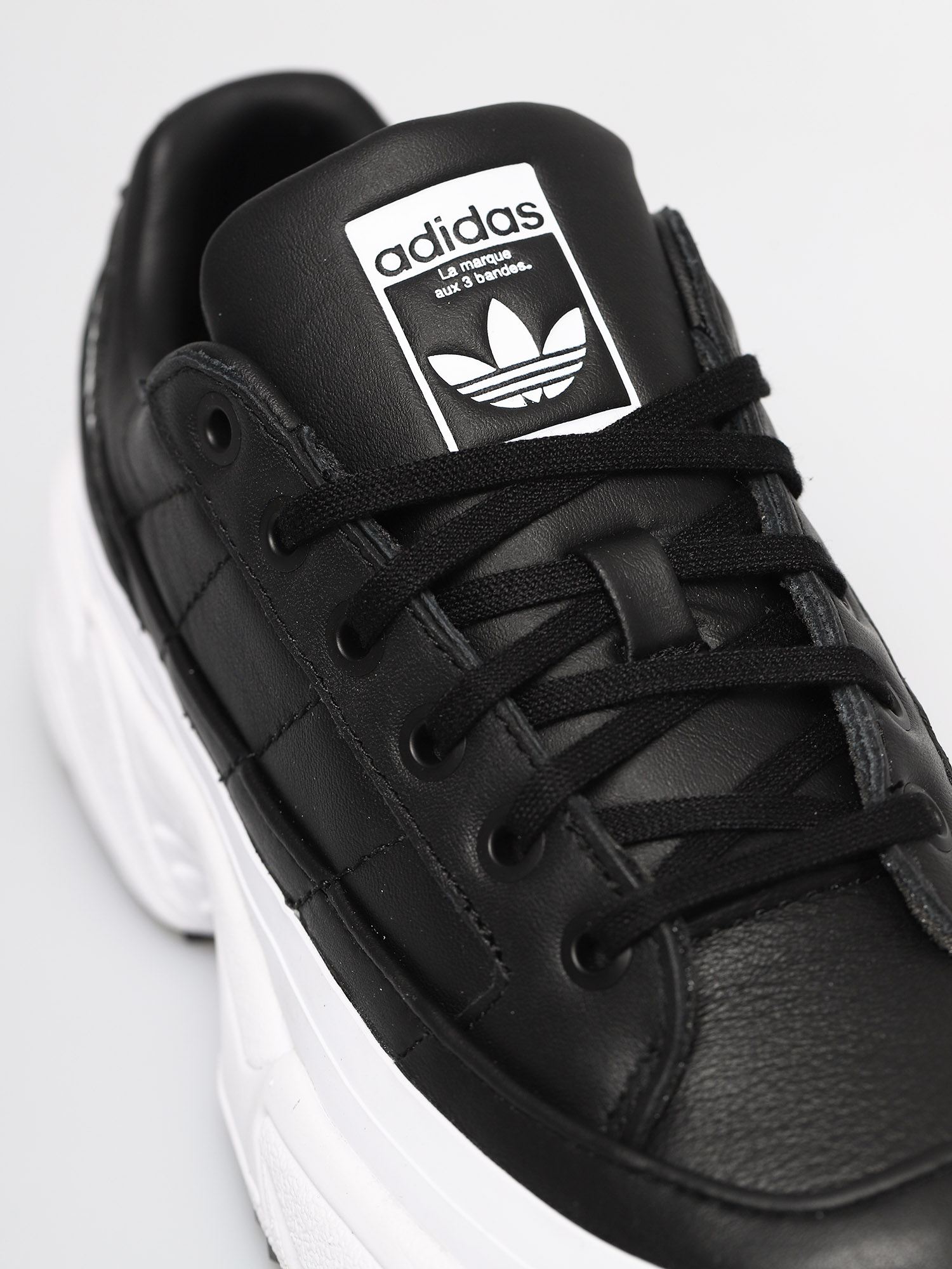 Buty adidas Originals Kiellor Wmn (cblack/cblack/ftwwht)