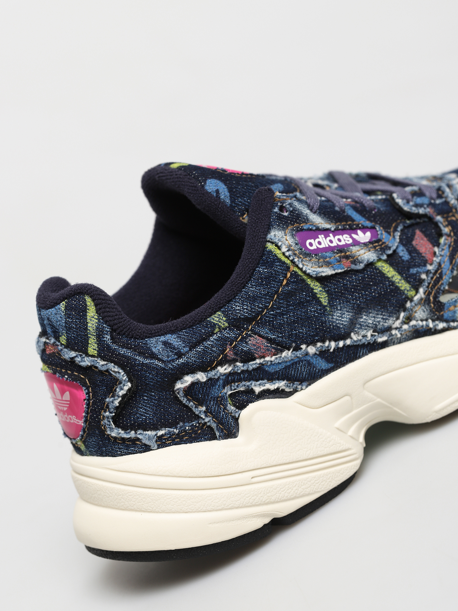 Buty adidas Originals Falcon Wmn (supcol/supcol/owhite)