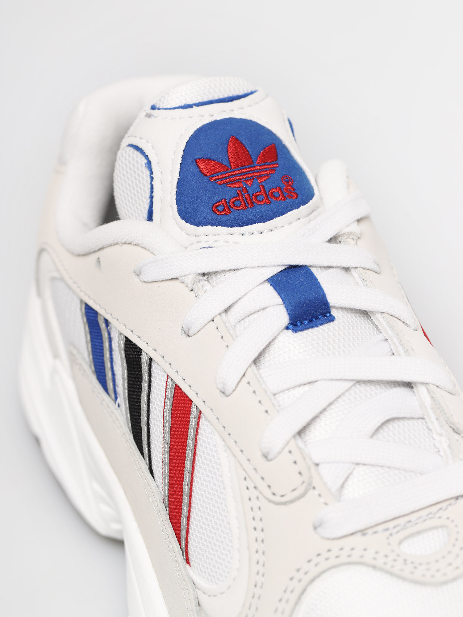 Buty adidas Originals Yung-1 (crystal white/silver met/core black)