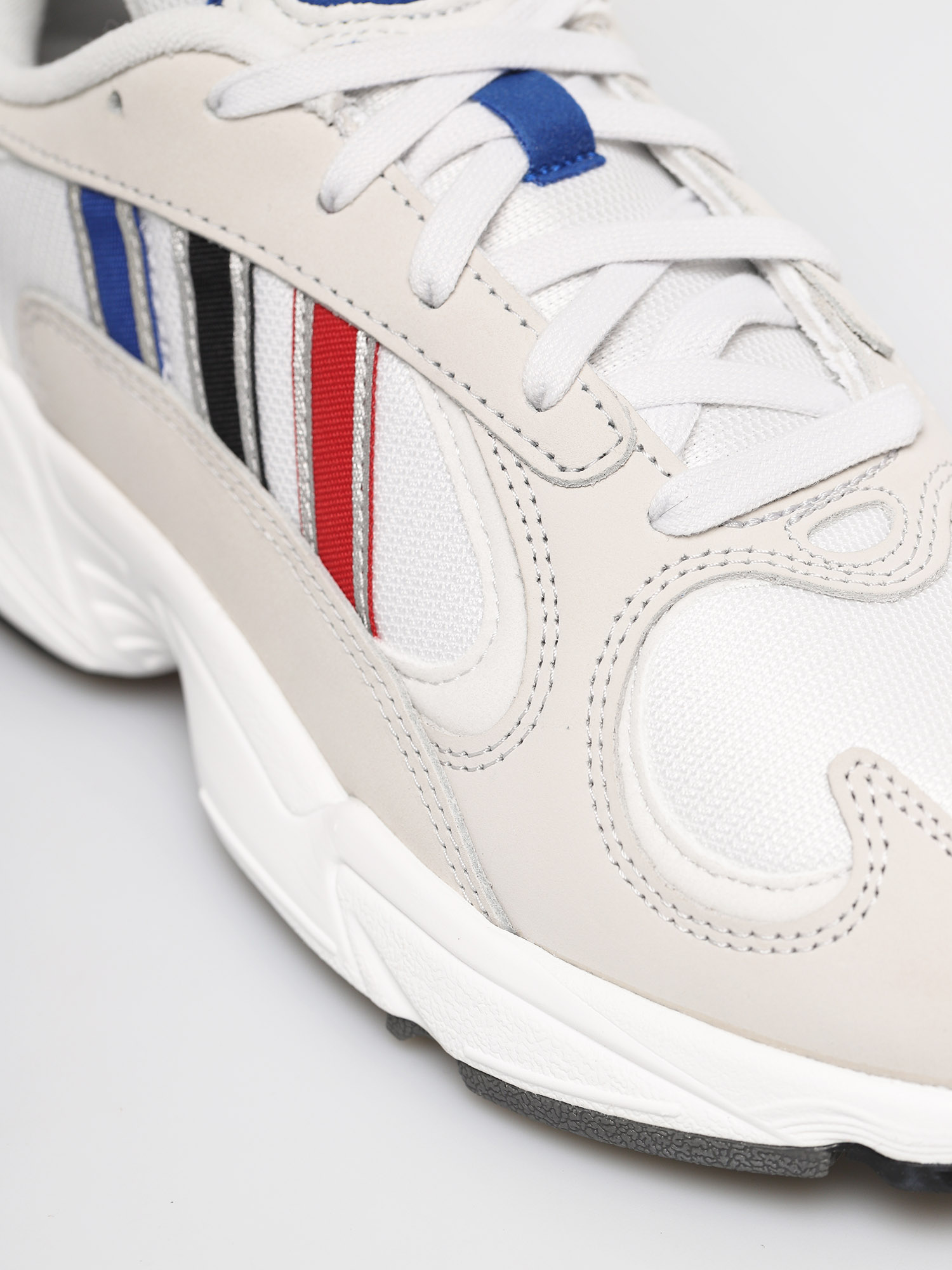 Buty adidas Originals Yung-1 (crystal white/silver met/core black)