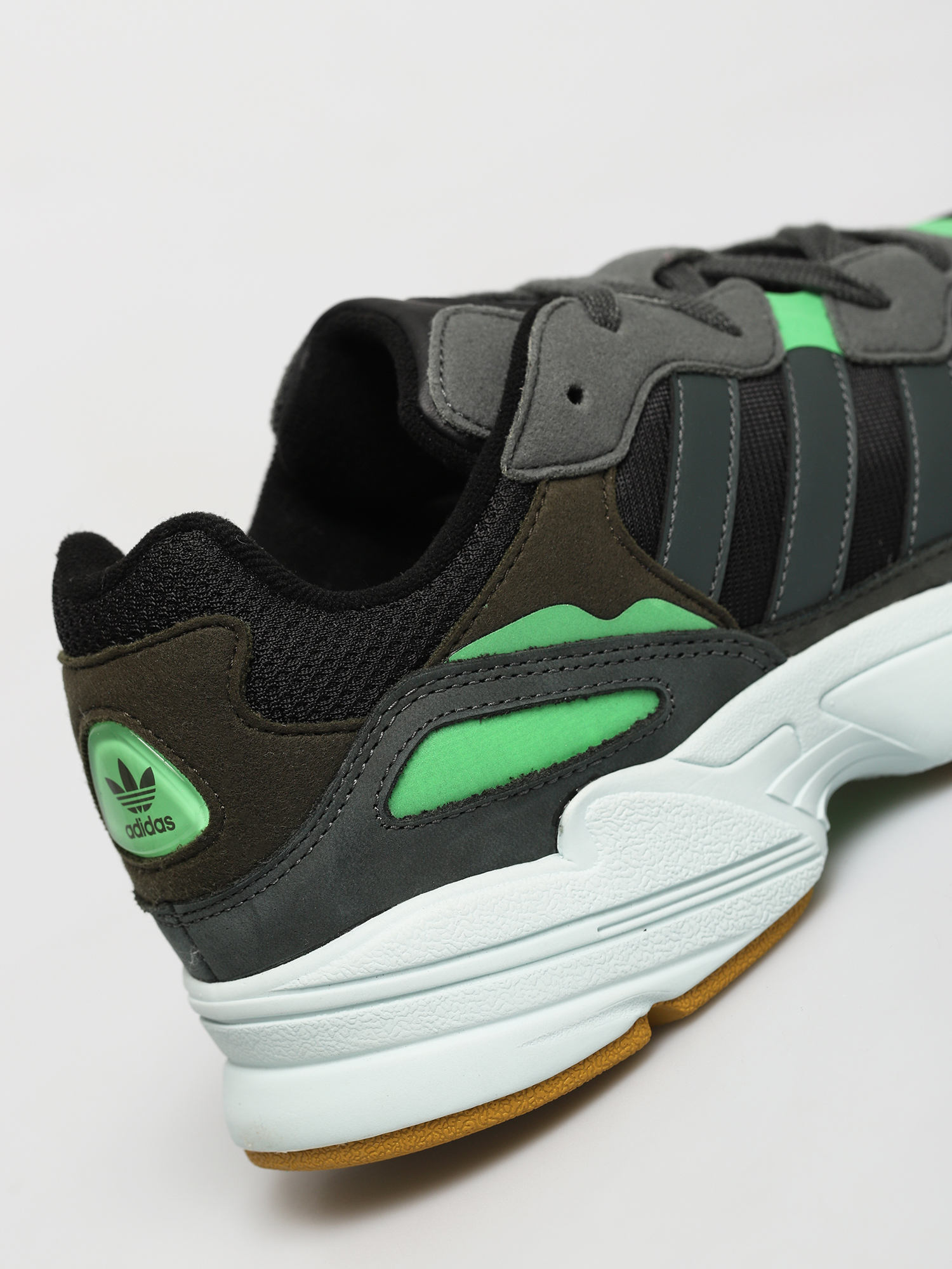 Buty adidas Originals Yung 96 (cblack/legivy/rawoch)
