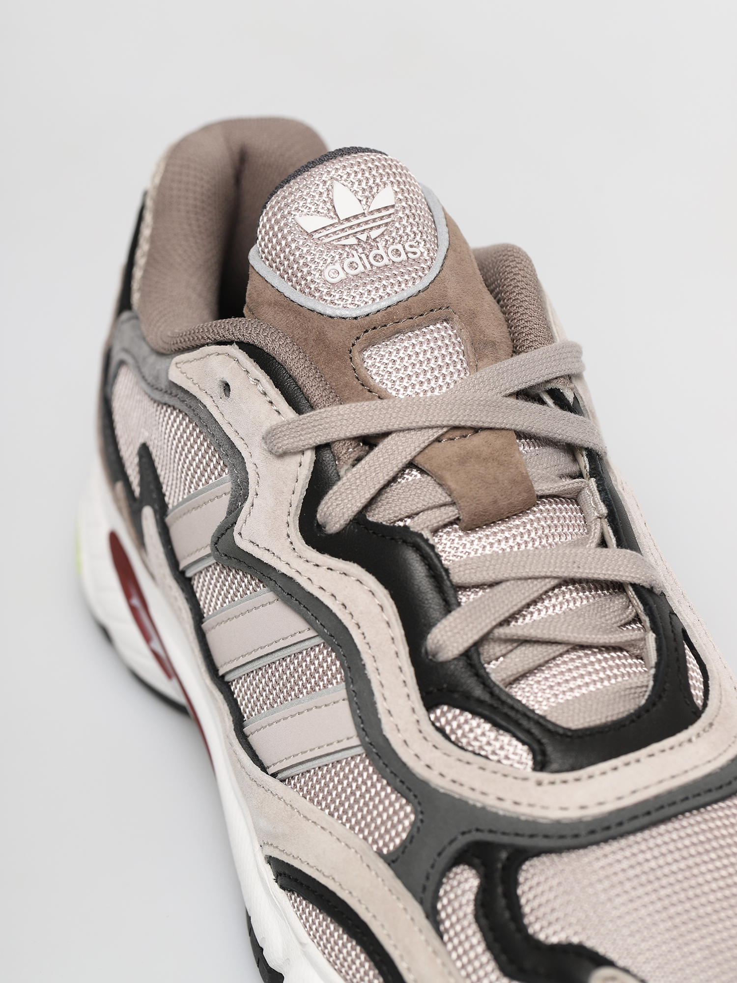 Buty adidas Originals Temper Run (lbrown/gresix/cblack)