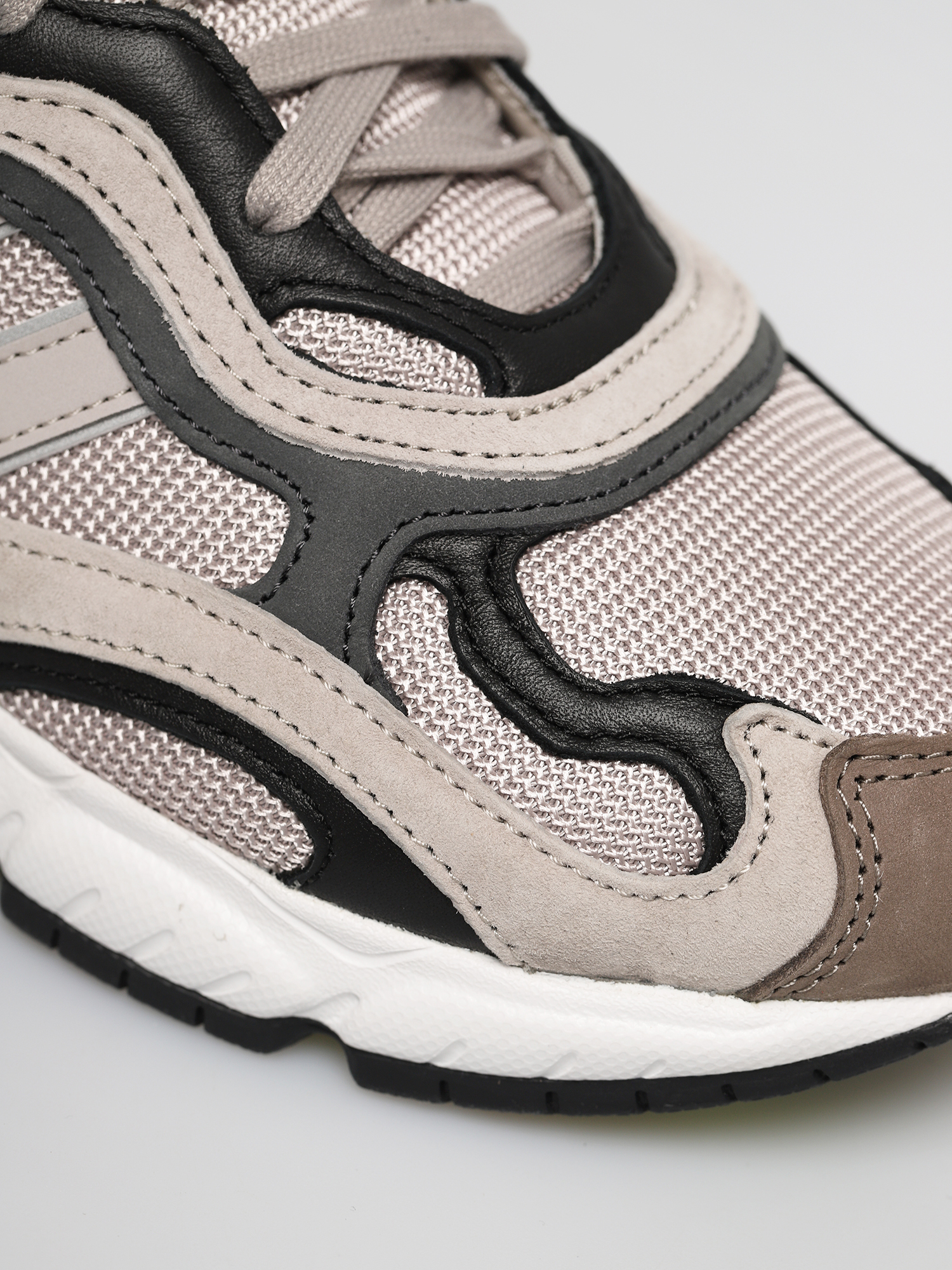 Buty adidas Originals Temper Run (lbrown/gresix/cblack)