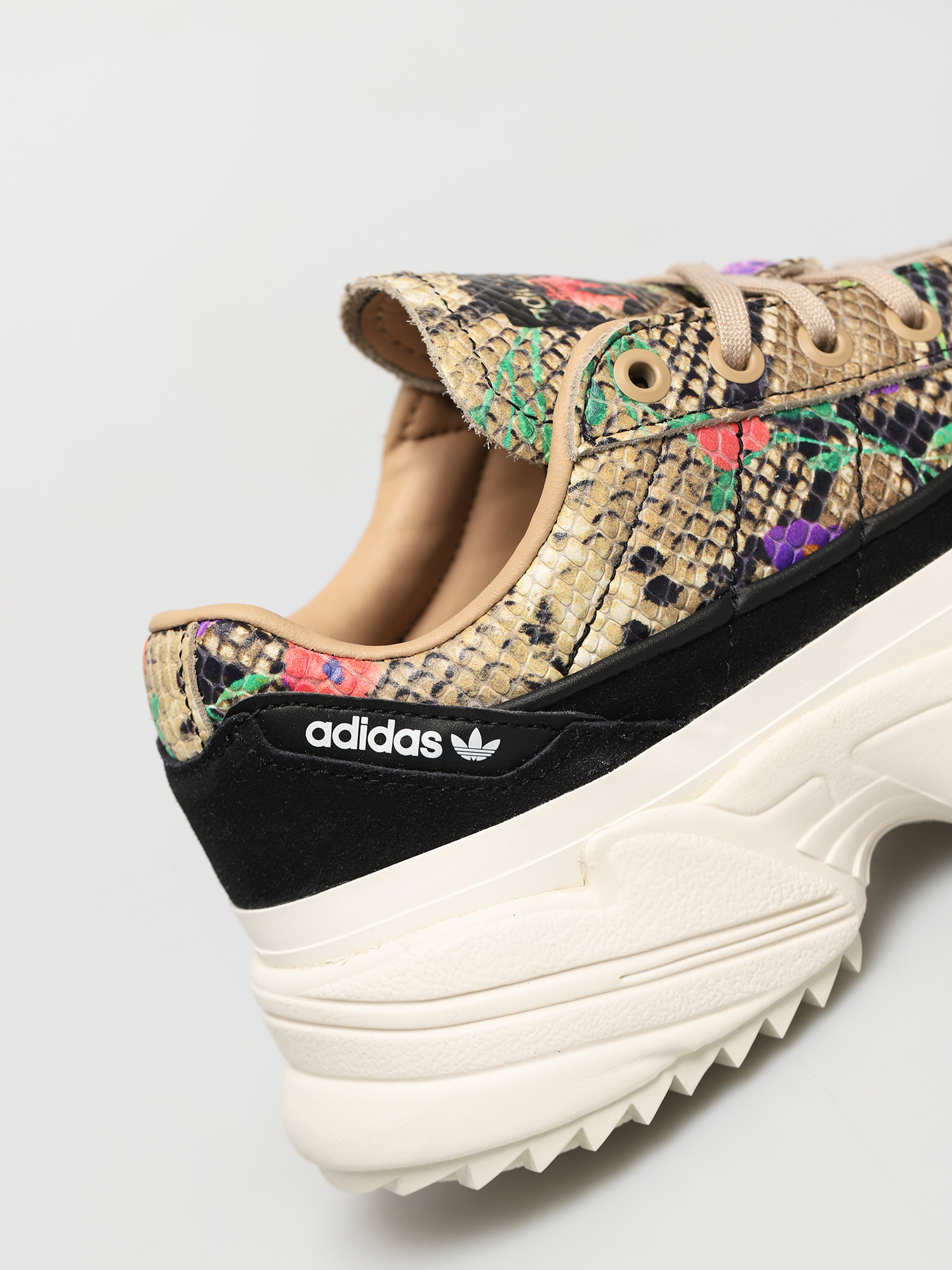 Buty adidas Originals Kiellor Wmn (st pale nude/core black)