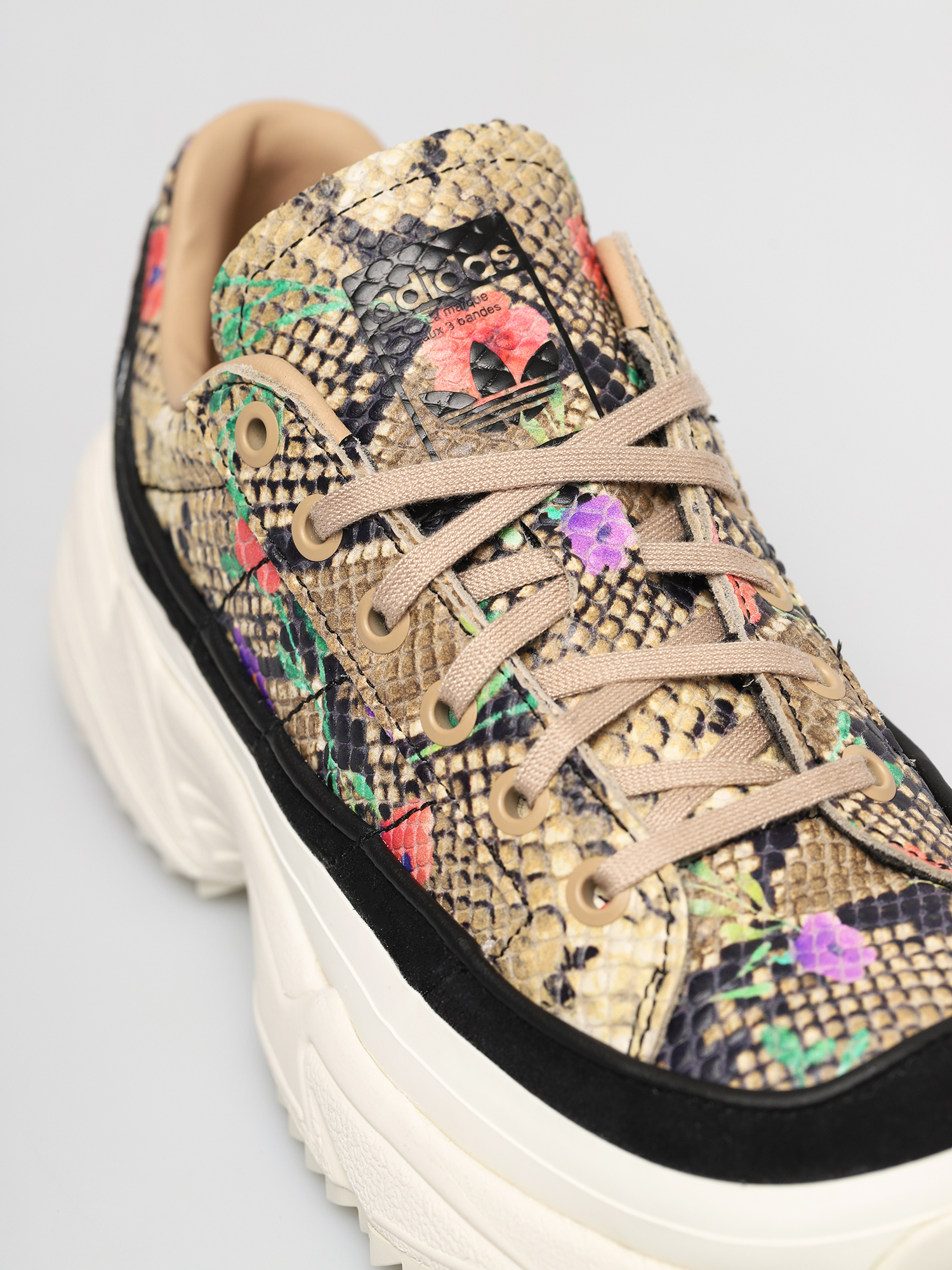 Buty adidas Originals Kiellor Wmn (st pale nude/core black)