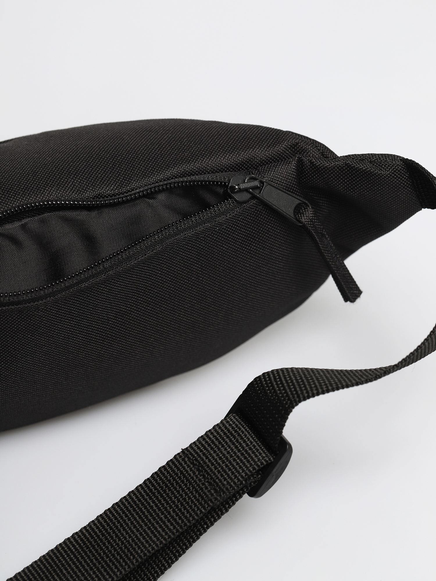 Nerka Prosto Streetbag Biglogo (black)