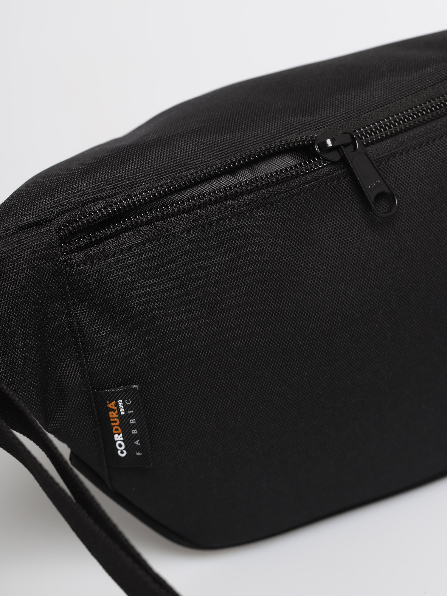 Nerka Carhartt WIP Payton Hip Bag (black/white)