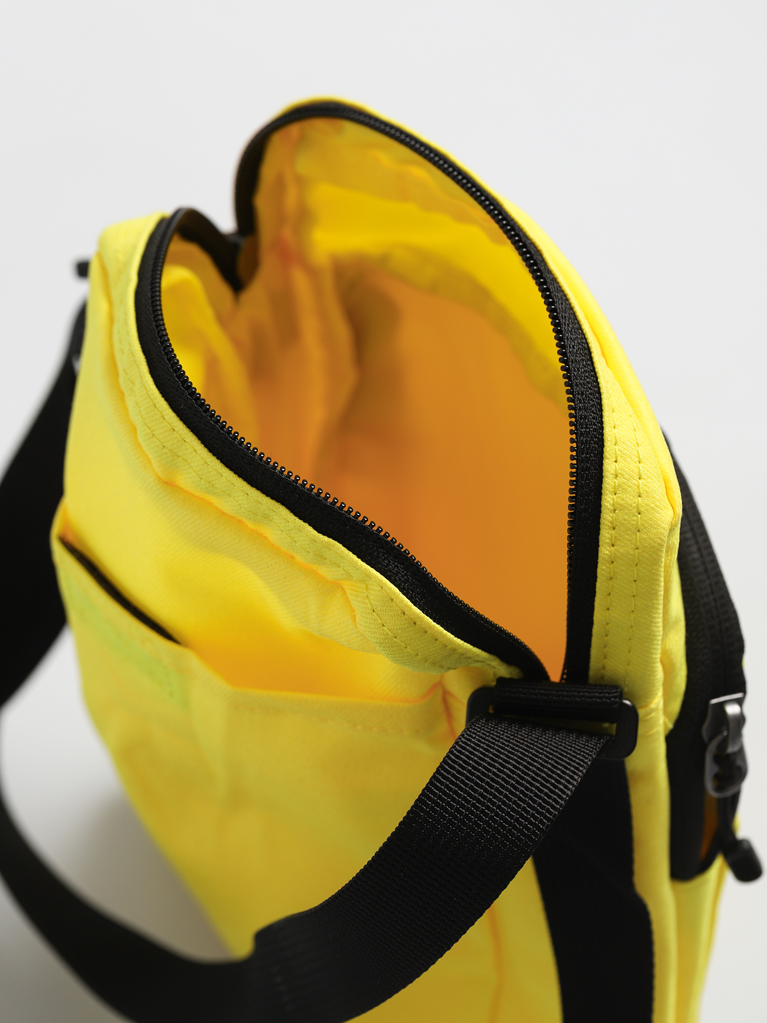 Torba Nike Tech (dynamic yellow/black/black)