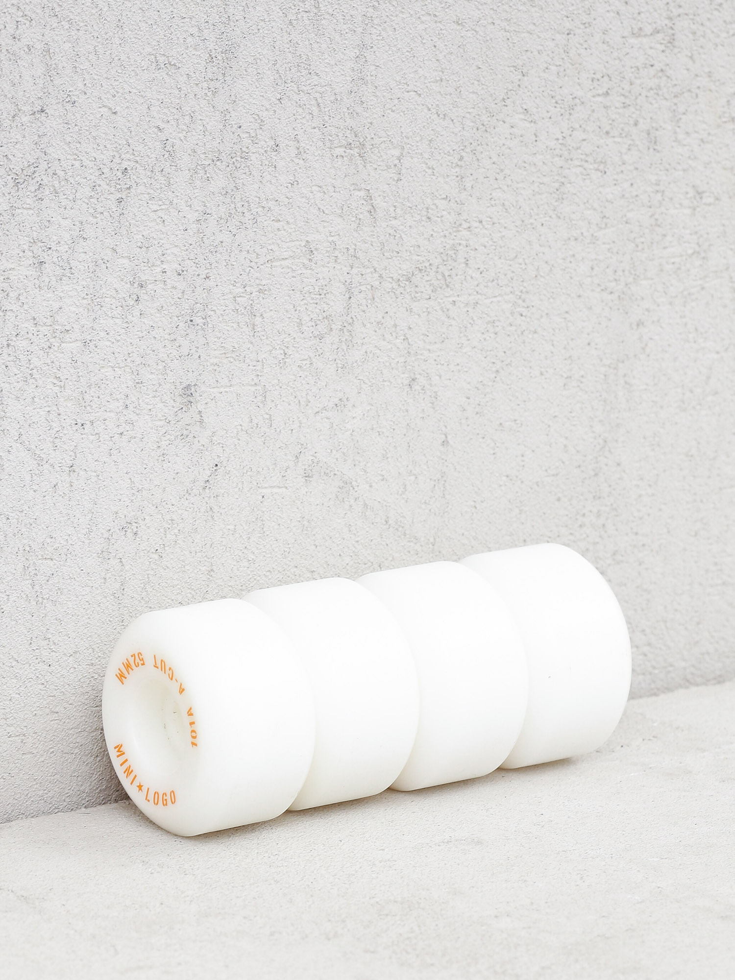 Kółka Minilogo A Cut 2 (white)