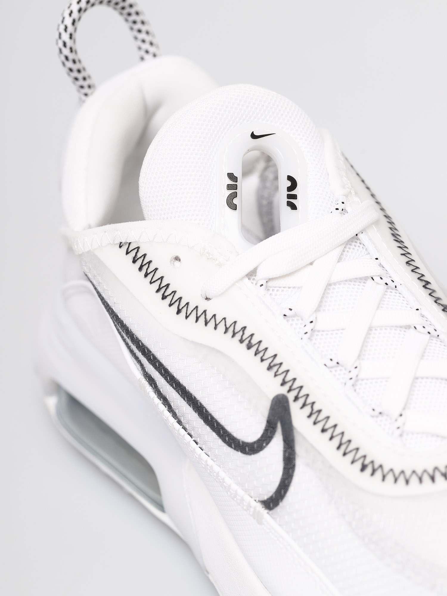 Buty Nike Air Max 2090 Wmn (white/black wolf grey)