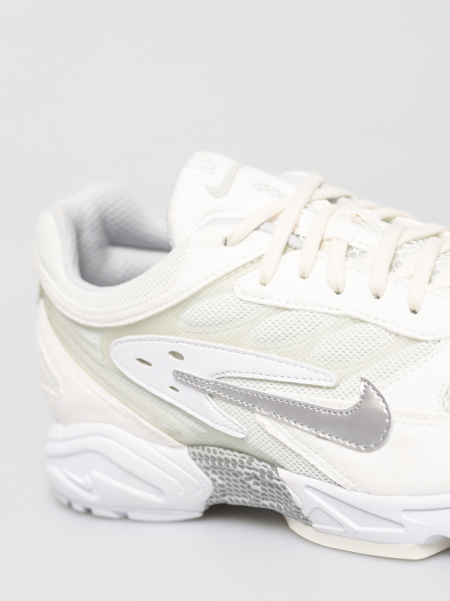 Buty Nike Air Ghost Racer (white/pure platinum sail)