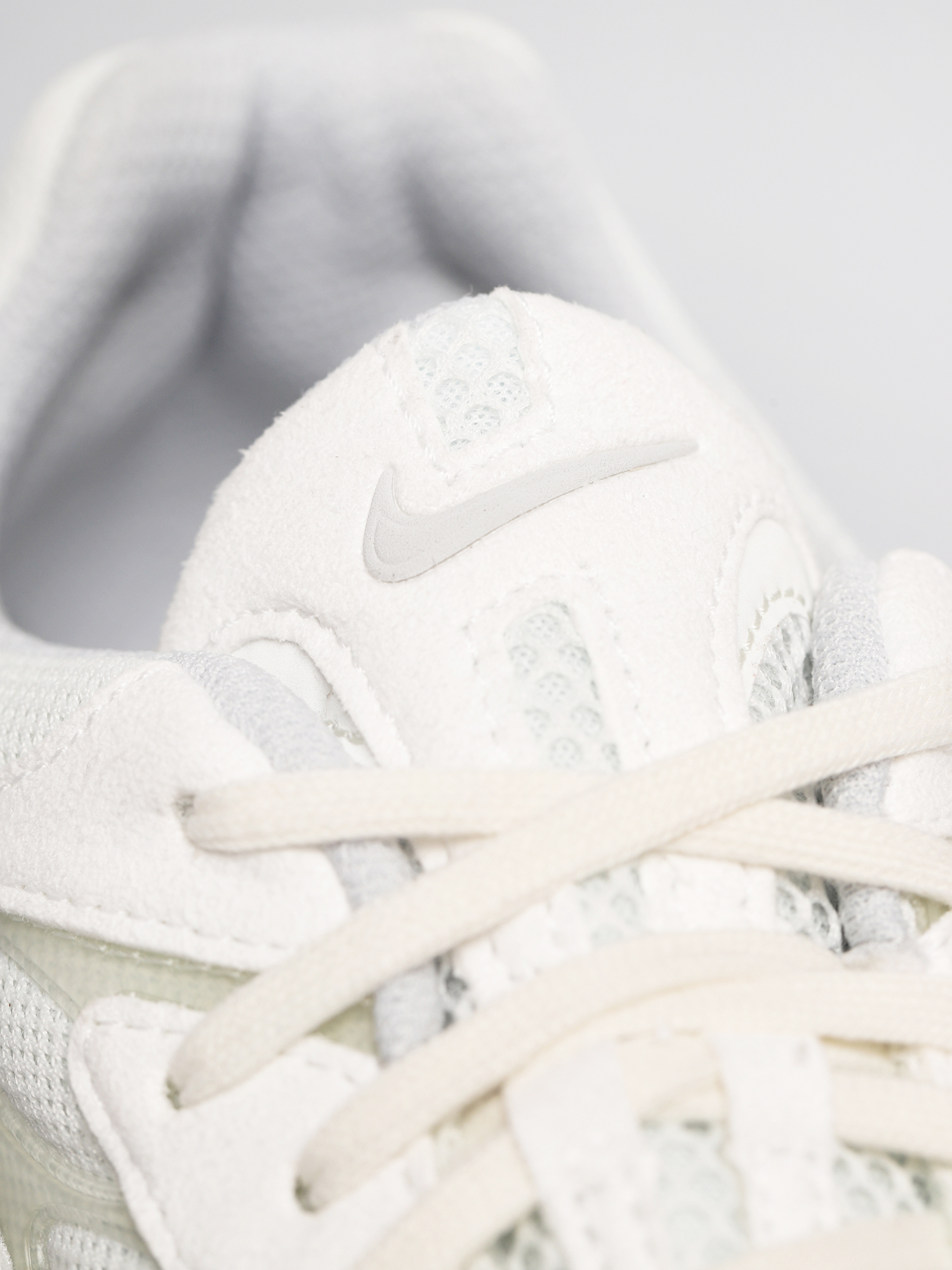 Buty Nike Air Ghost Racer (white/pure platinum sail)