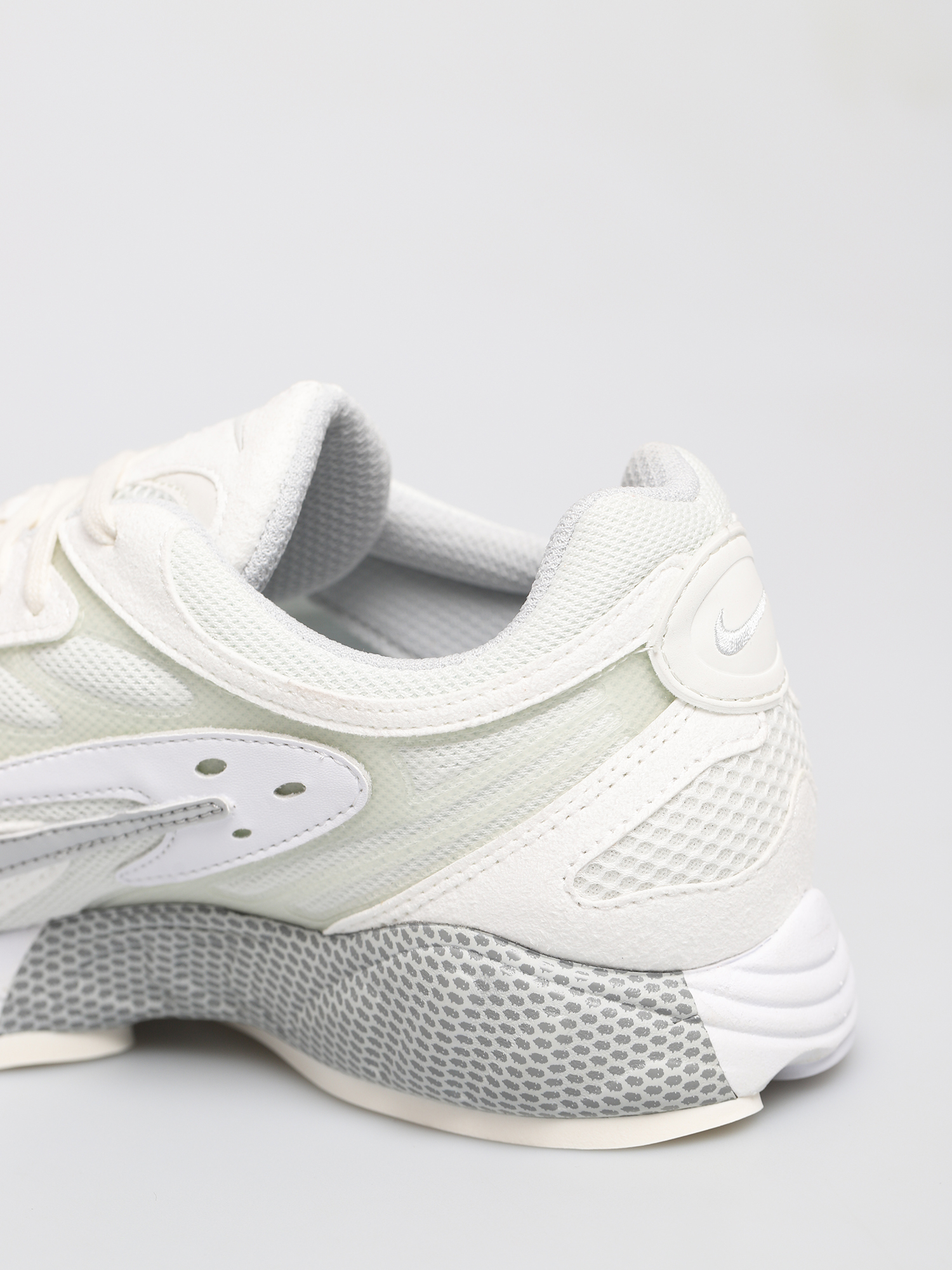 Buty Nike Air Ghost Racer (white/pure platinum sail)