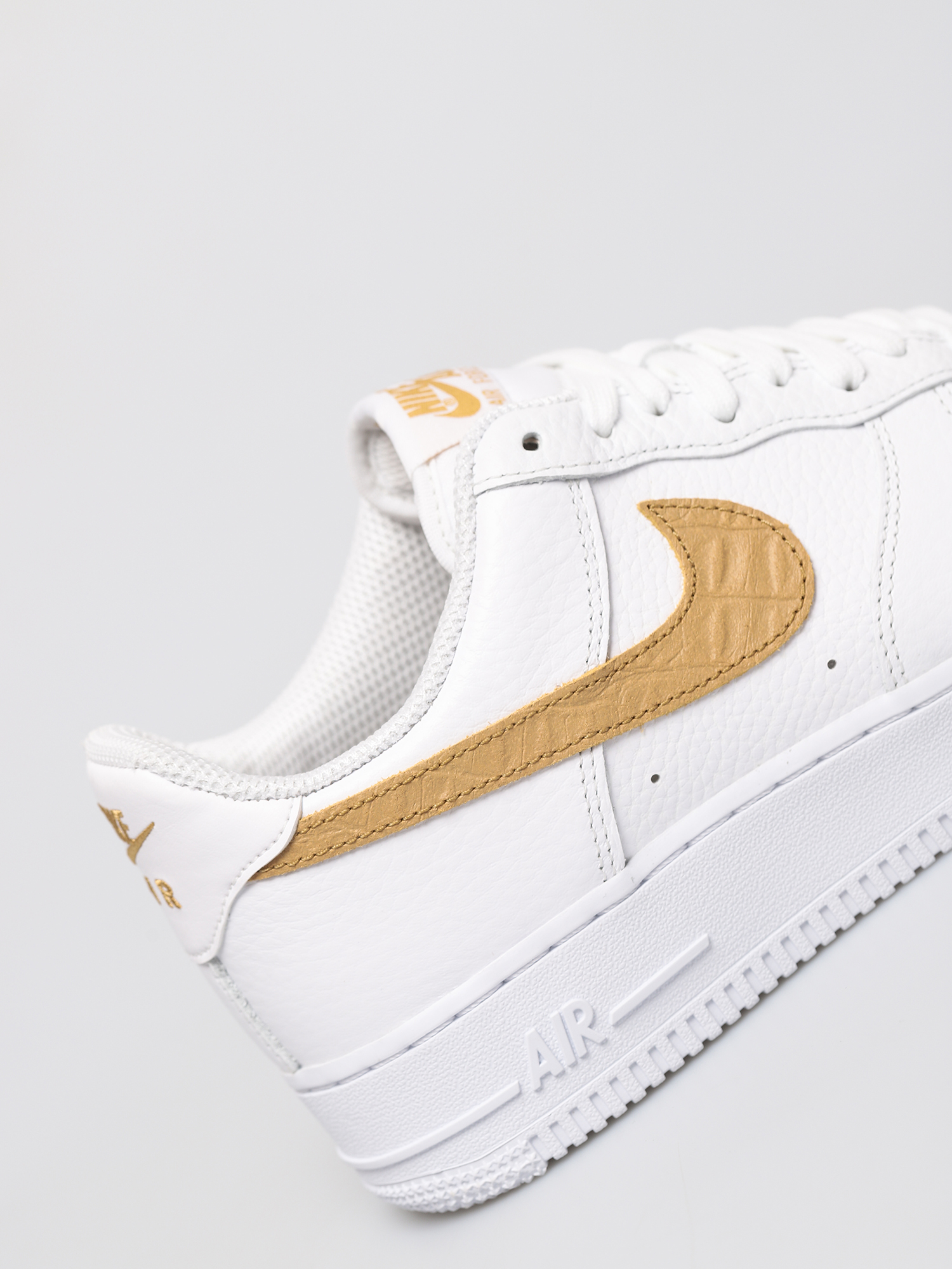 Buty Nike Air Force 1 Lv8 (white/club gold white)
