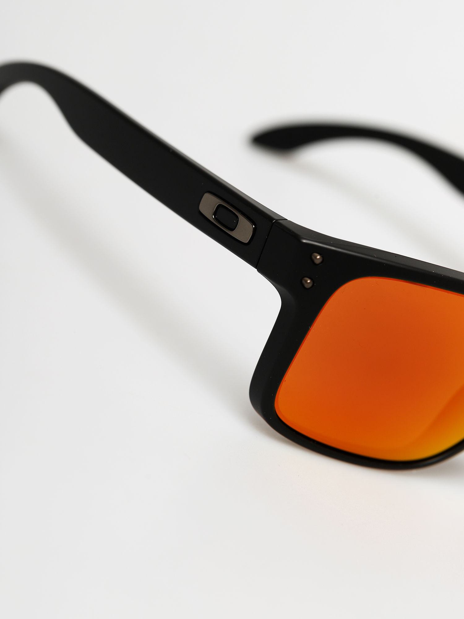 Okulary przeciwsłoneczne Oakley Holbrook (matte black/prizm ruby)