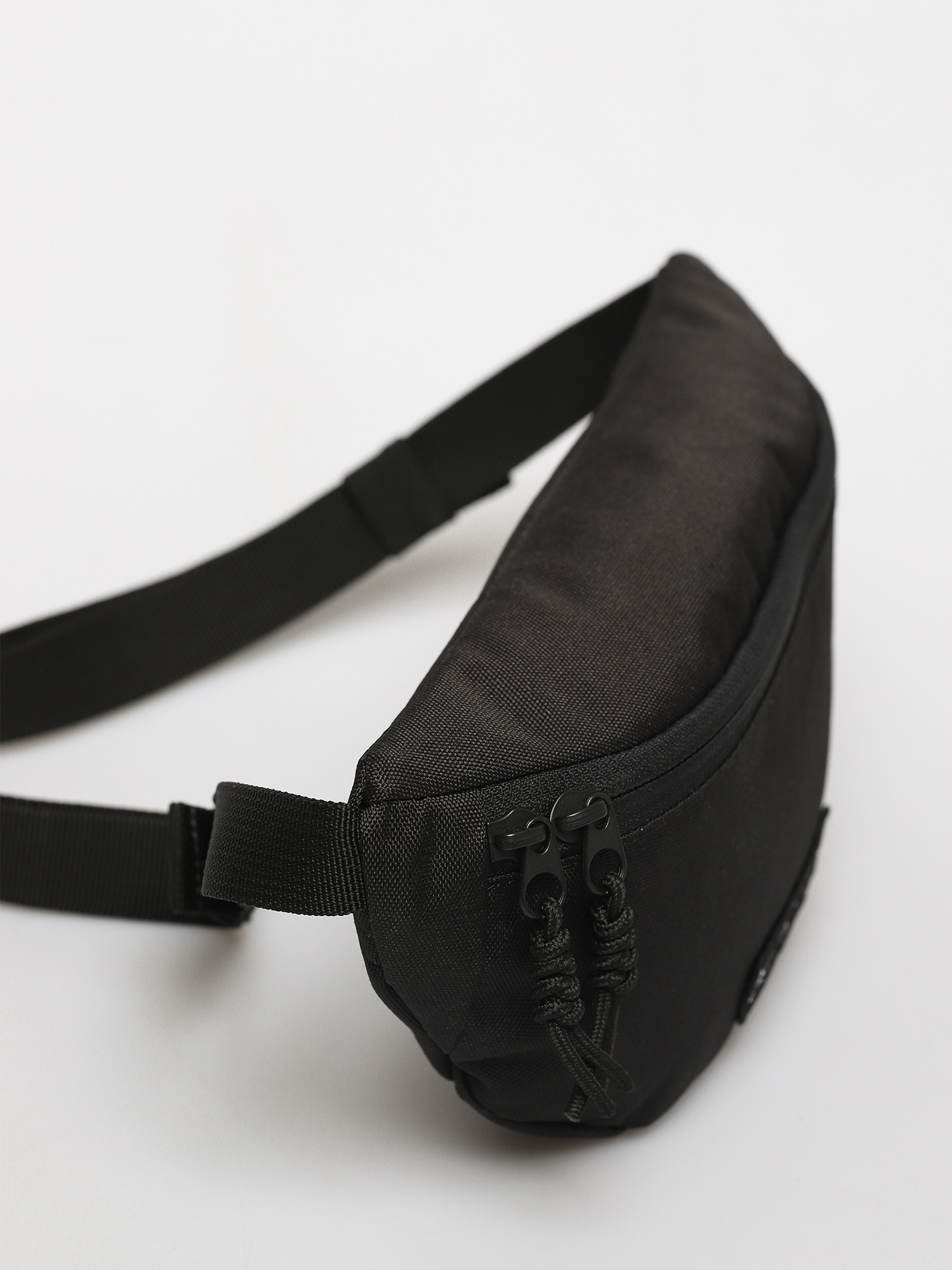 Nerka Volcom Stone Azza Pouch (black)