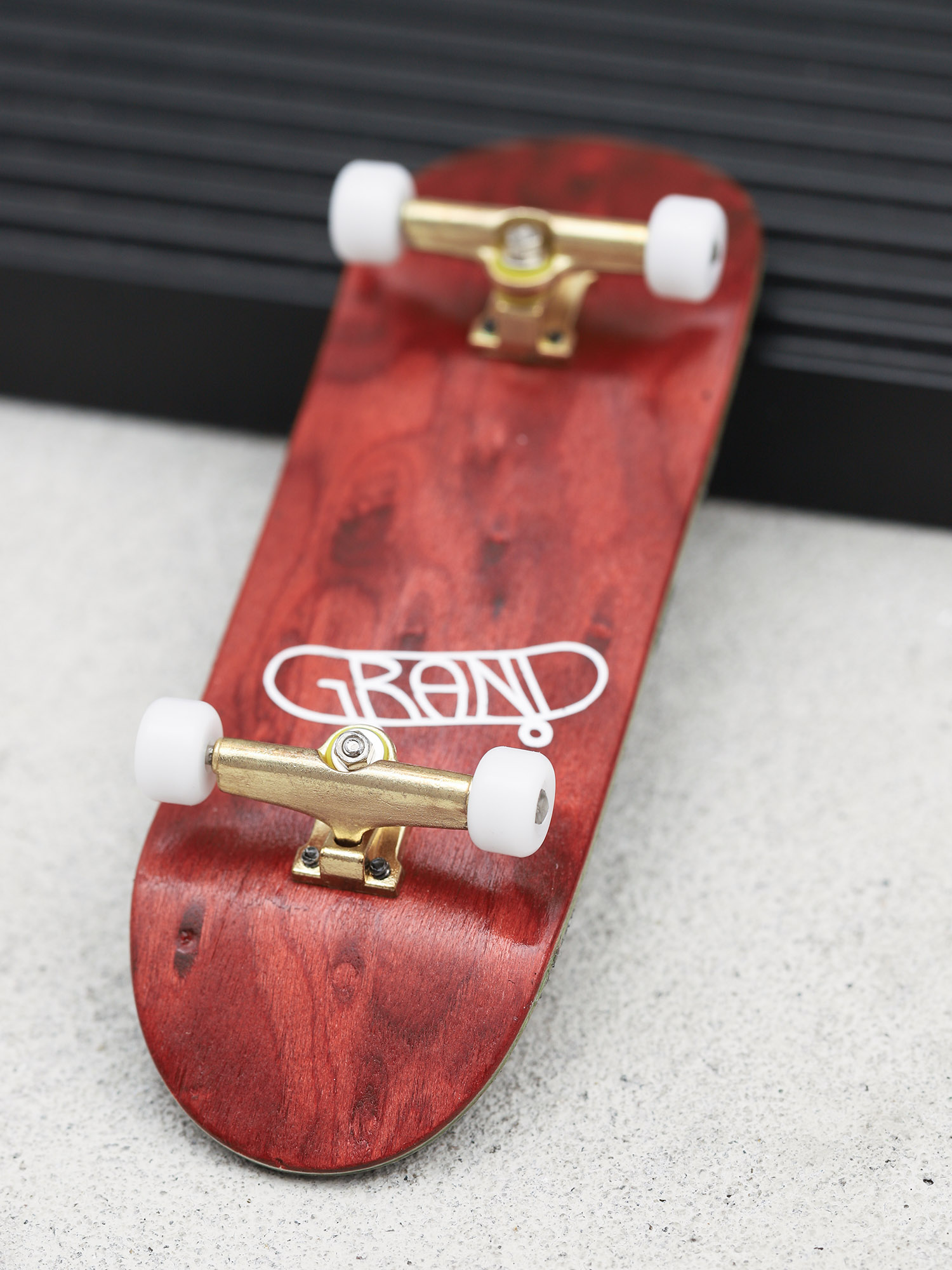 Fingerboard Grand Fingers Pro (brown/gold/white)