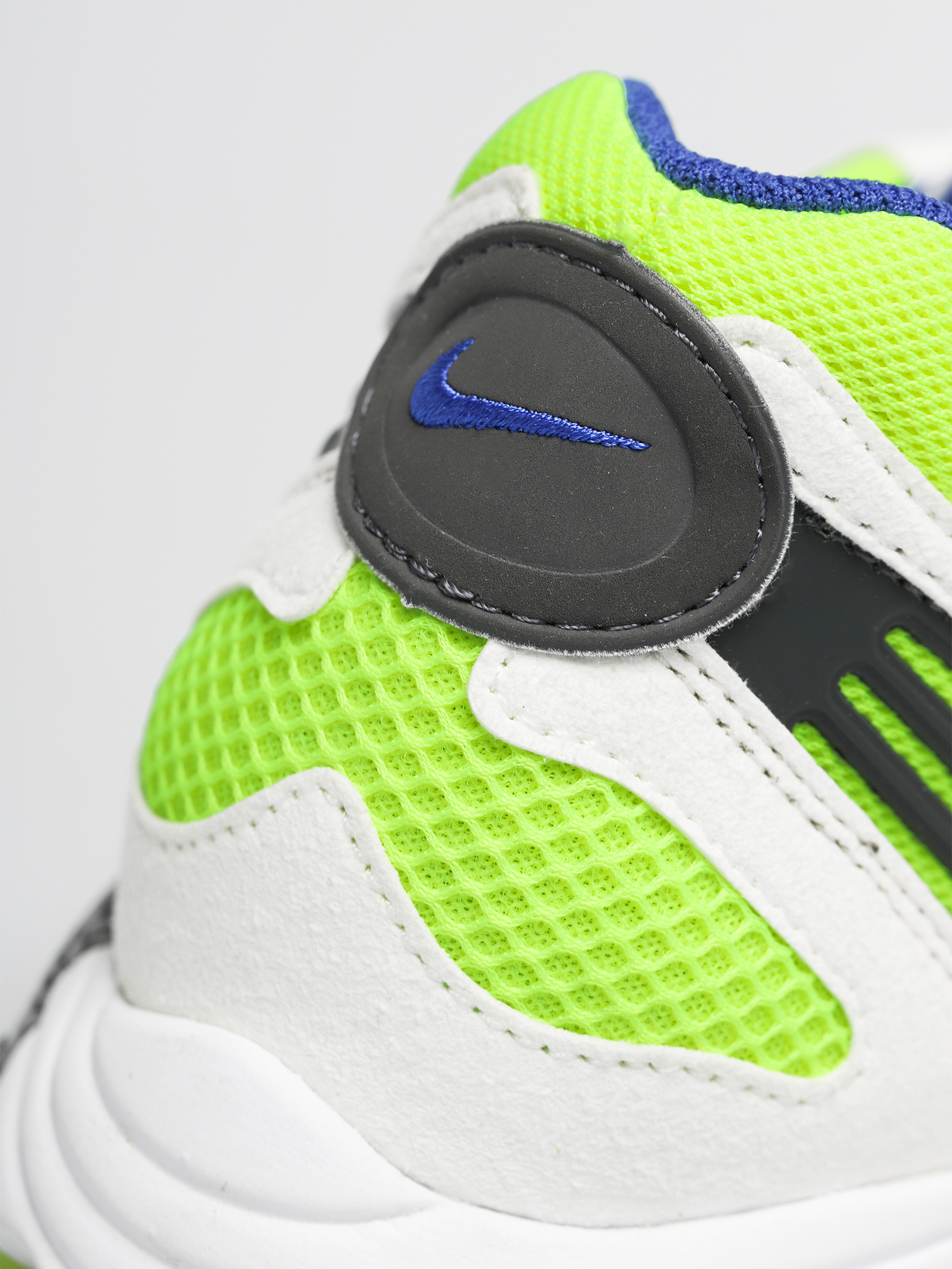 Buty Nike Air Ghost Racer (white/hyper blue neon yellow black)