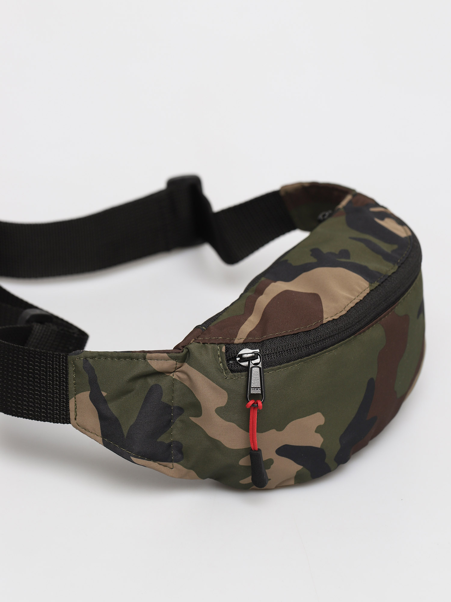 Nerka Elade Icon Logo (camo)