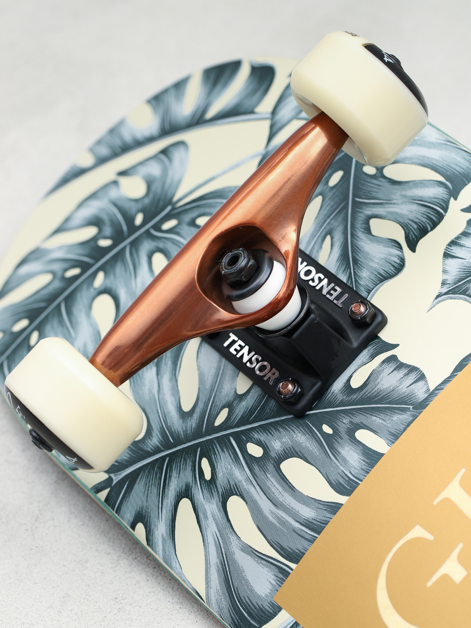 Deskorolka Globe G2 Mod Log (hurricane leaves)