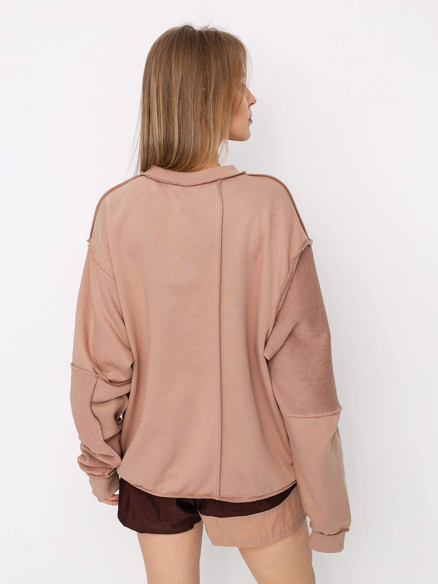 nike sportswear desert dust