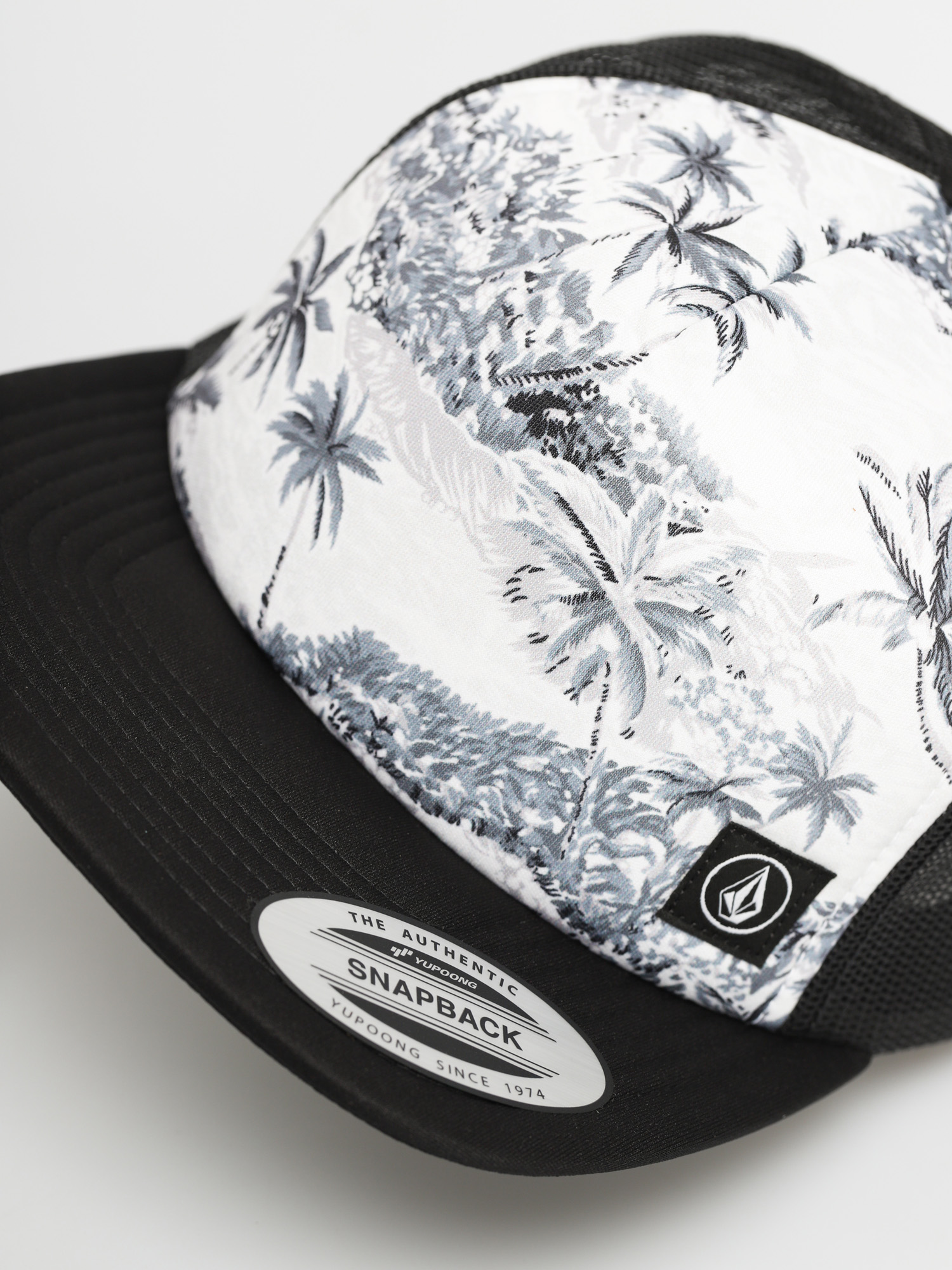 Czapka z daszkiem Volcom Im Not Shore ZD Wmn (white)